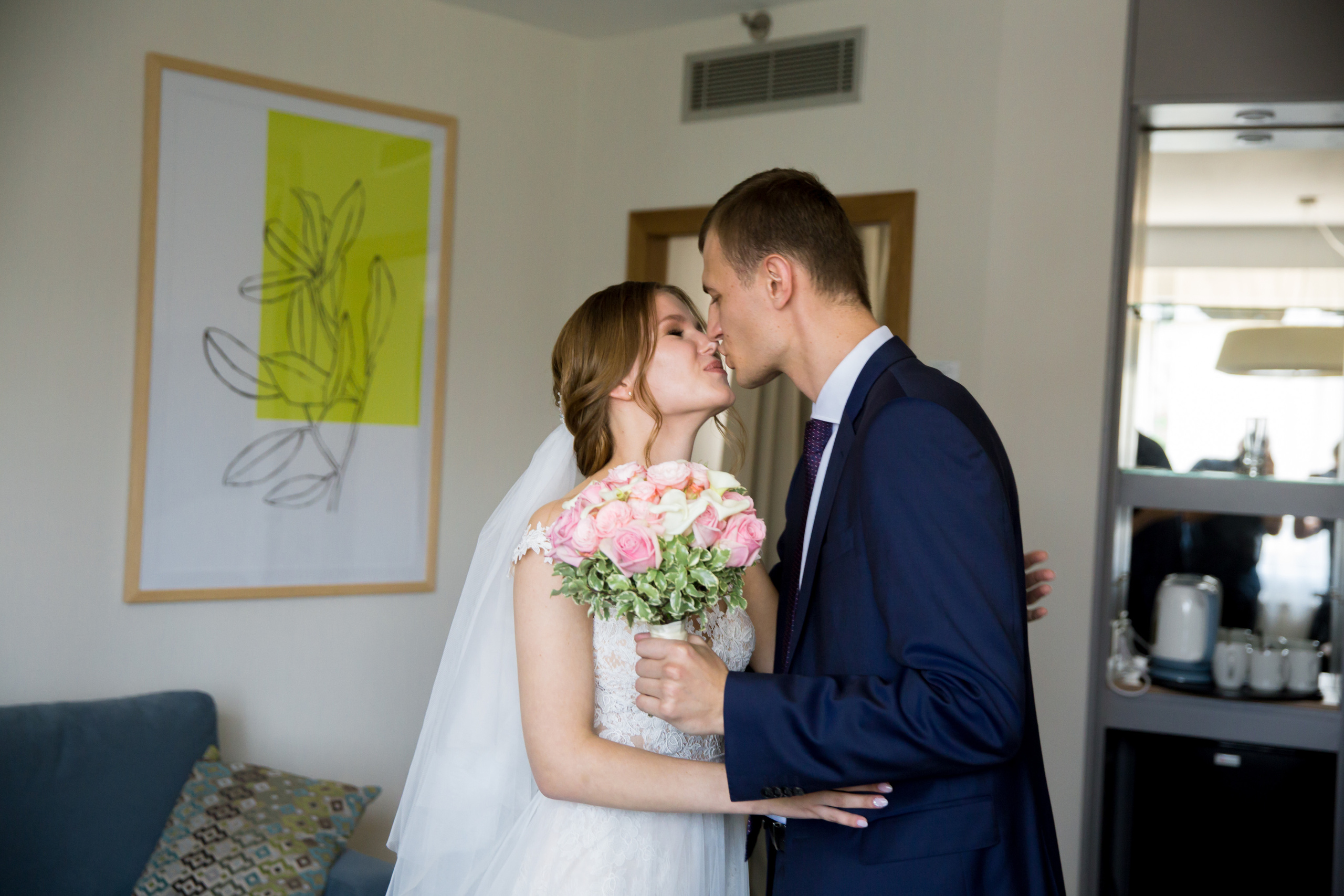 Фотограф на свадьбу летом. Ведущий на праздник в Москве / Денис Аганин