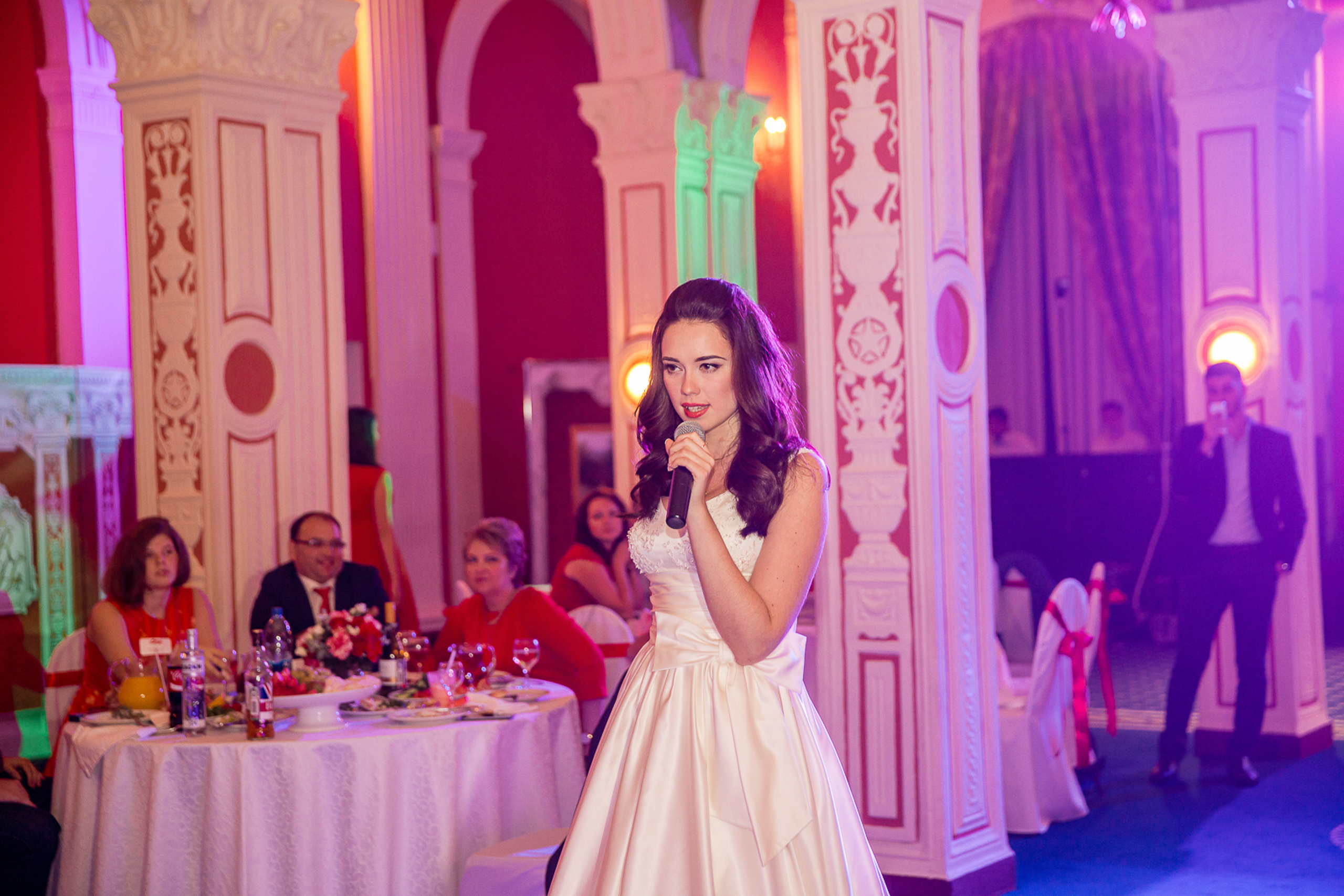 Свадебные фото осенью. Ведущий на праздник в Москве / Денис Аганин