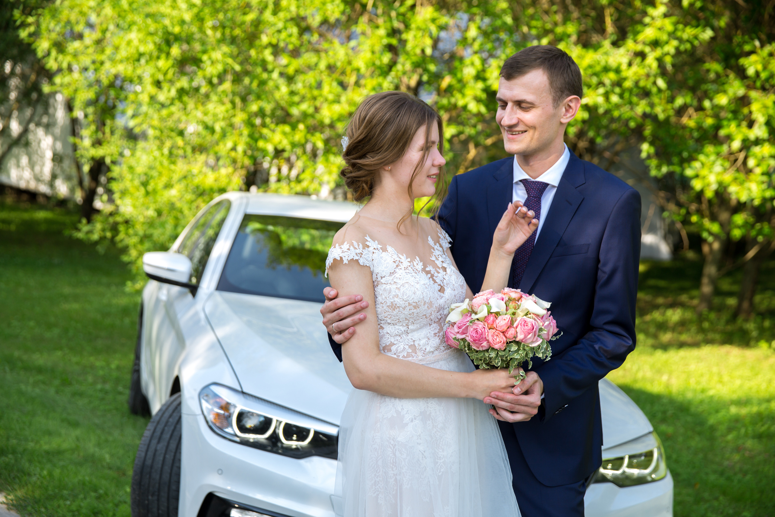 Фотограф на свадьбу летом. Ведущий на праздник в Москве / Денис Аганин