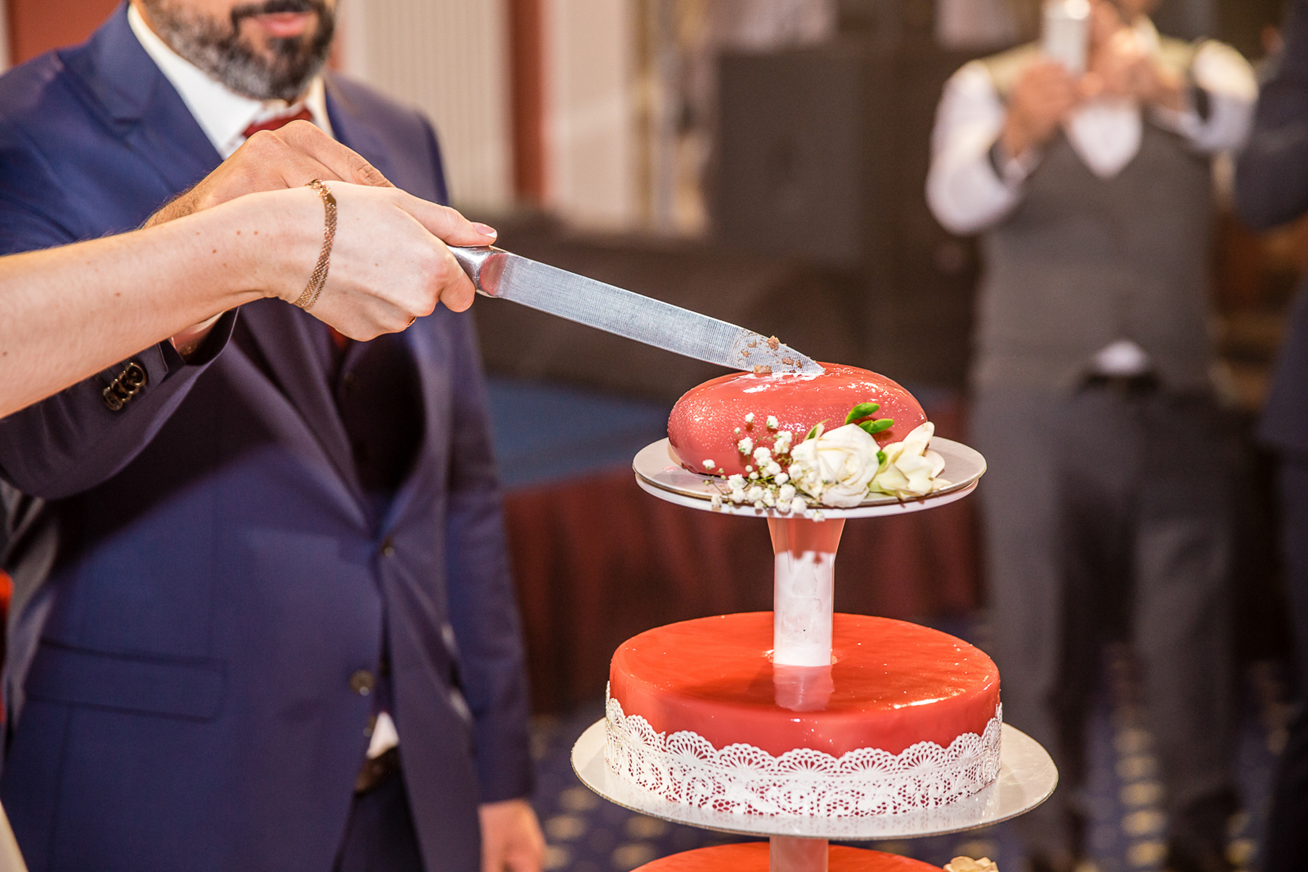 Свадебные фото осенью. Ведущий на праздник в Москве / Денис Аганин