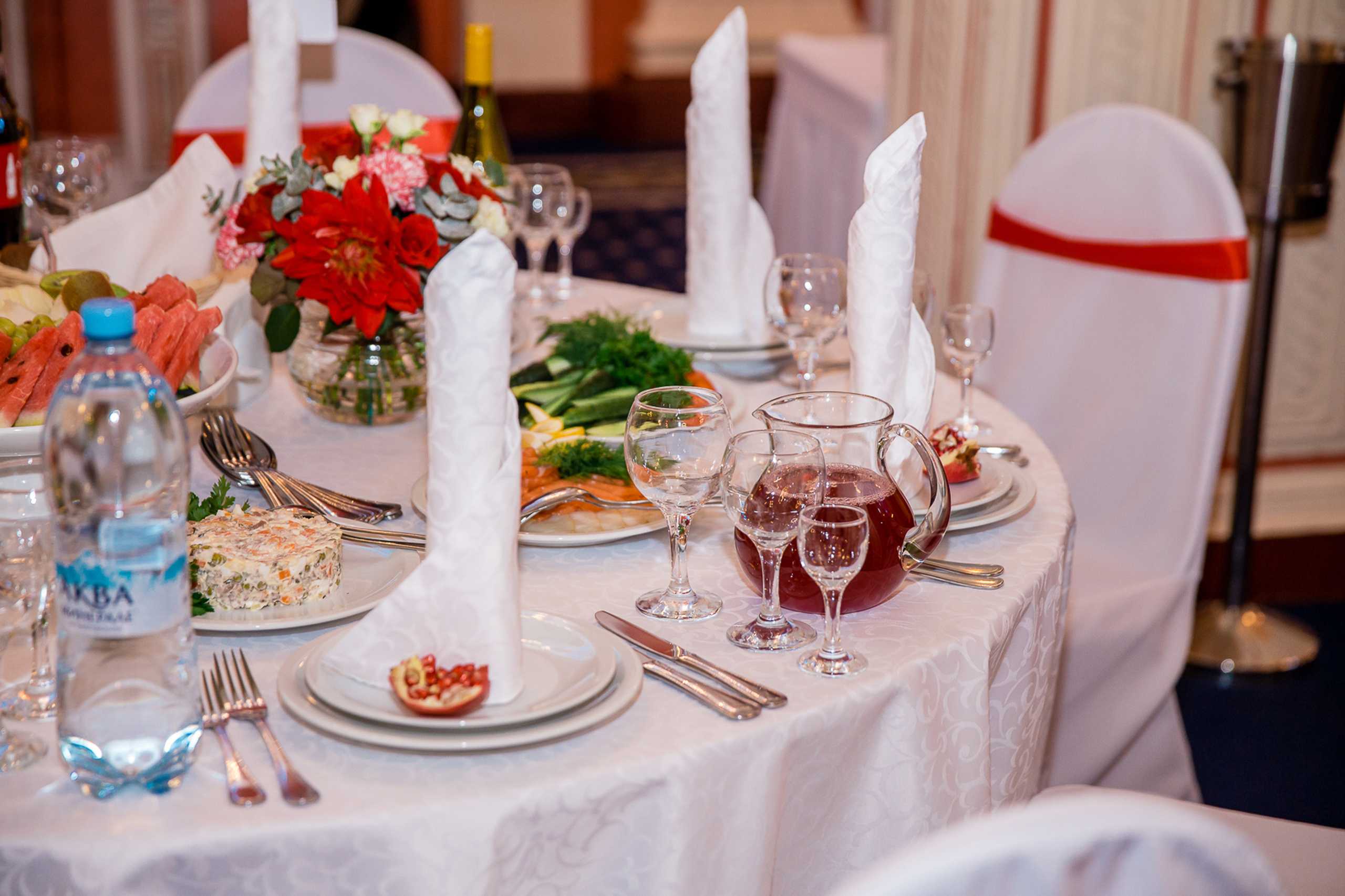 Свадебные фото осенью. Ведущий на праздник в Москве / Денис Аганин