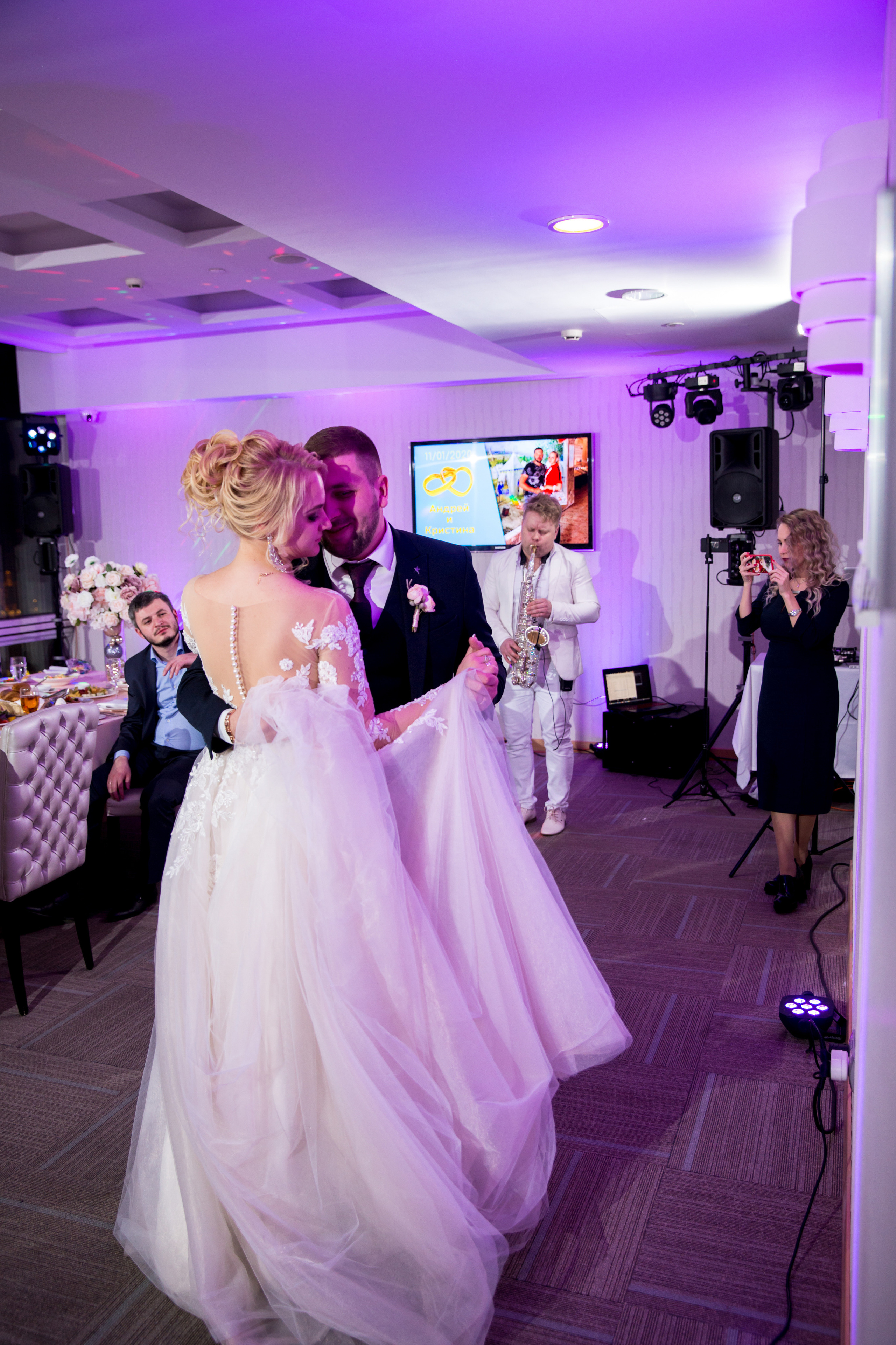 Фотосъёмка зимой на свадьбе. Ведущий на праздник в Москве / Денис Аганин