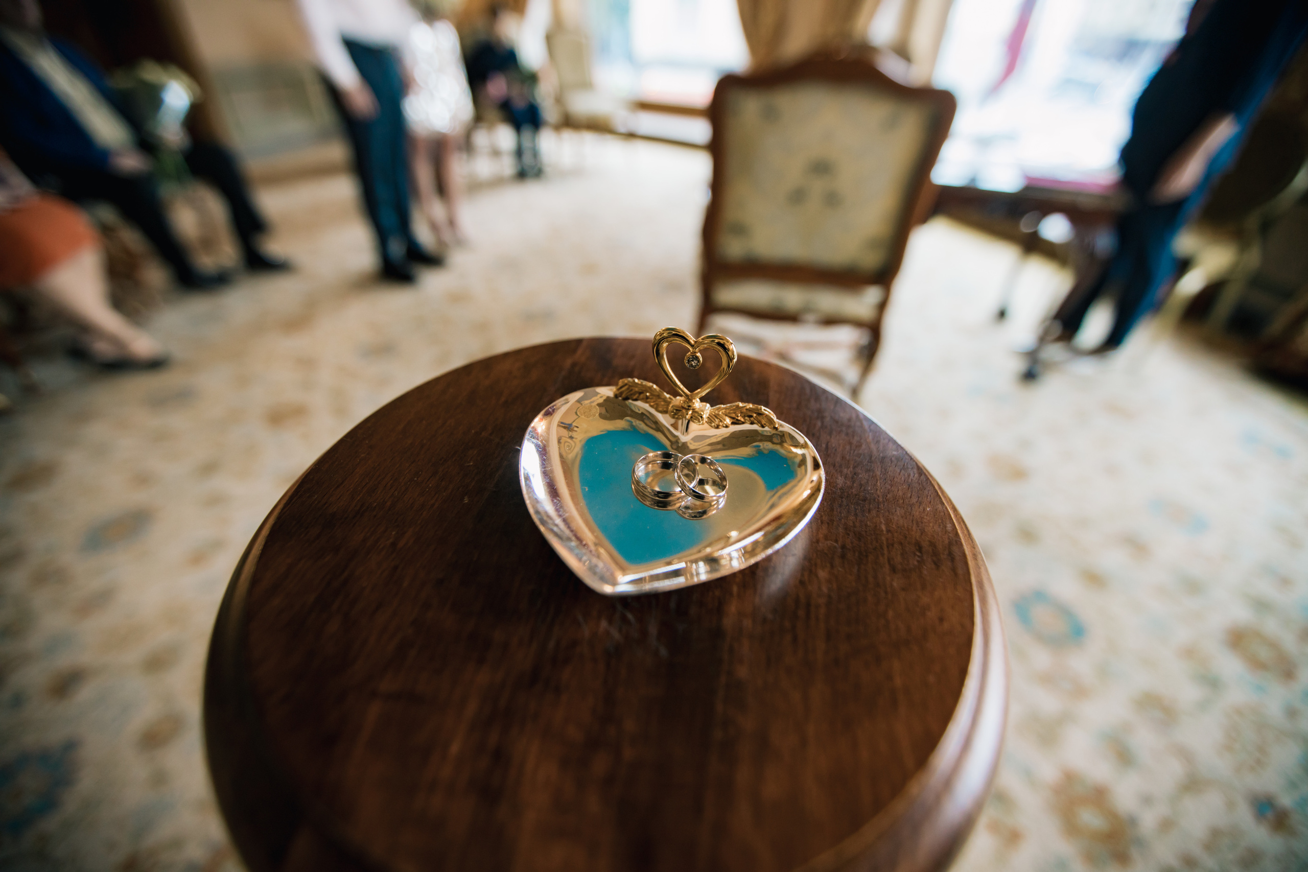 Необычная церемония регистрации брака. Ведущий на праздник в Москве / Денис Аганин