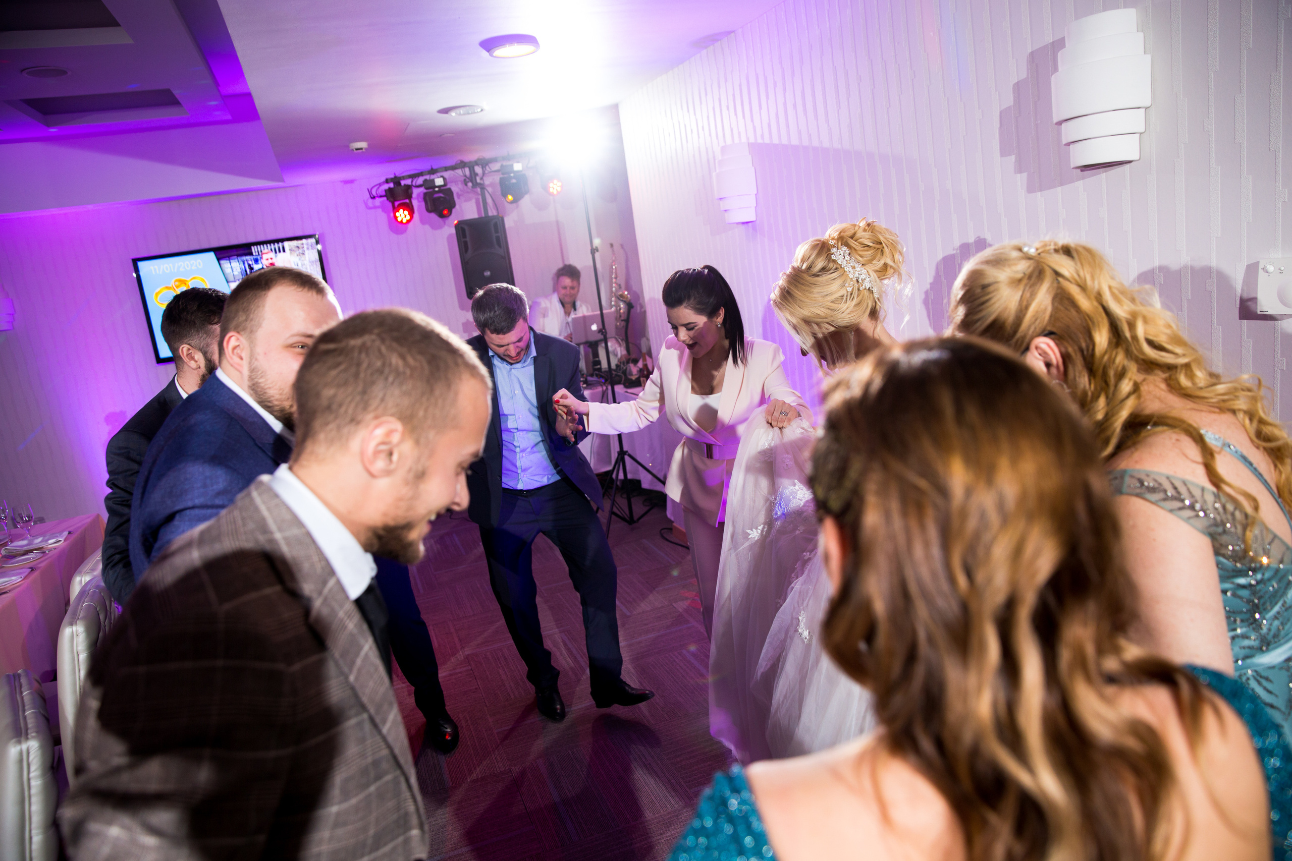 Фотосъёмка зимой на свадьбе. Ведущий на праздник в Москве / Денис Аганин