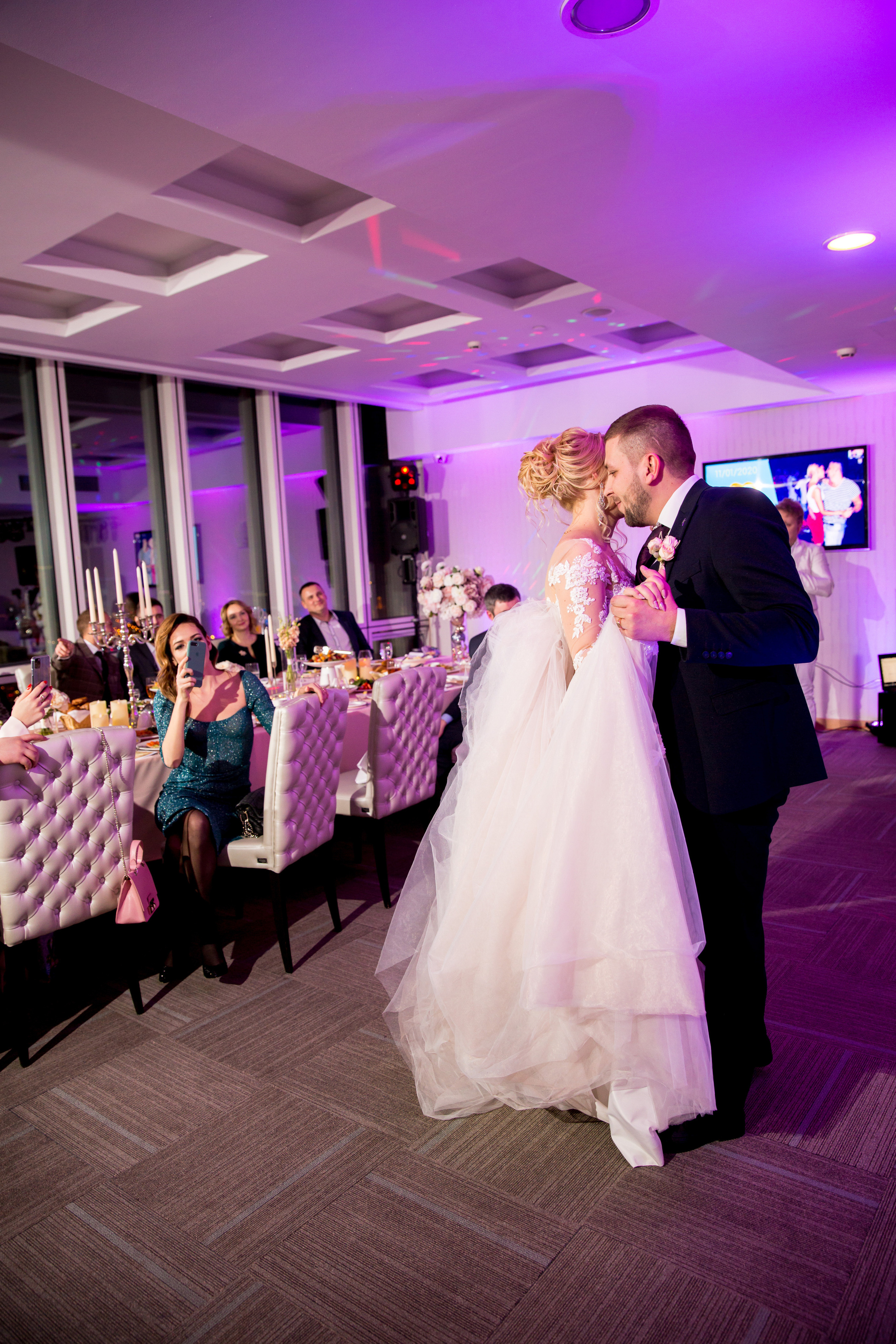 Фотосъёмка зимой на свадьбе. Ведущий на праздник в Москве / Денис Аганин