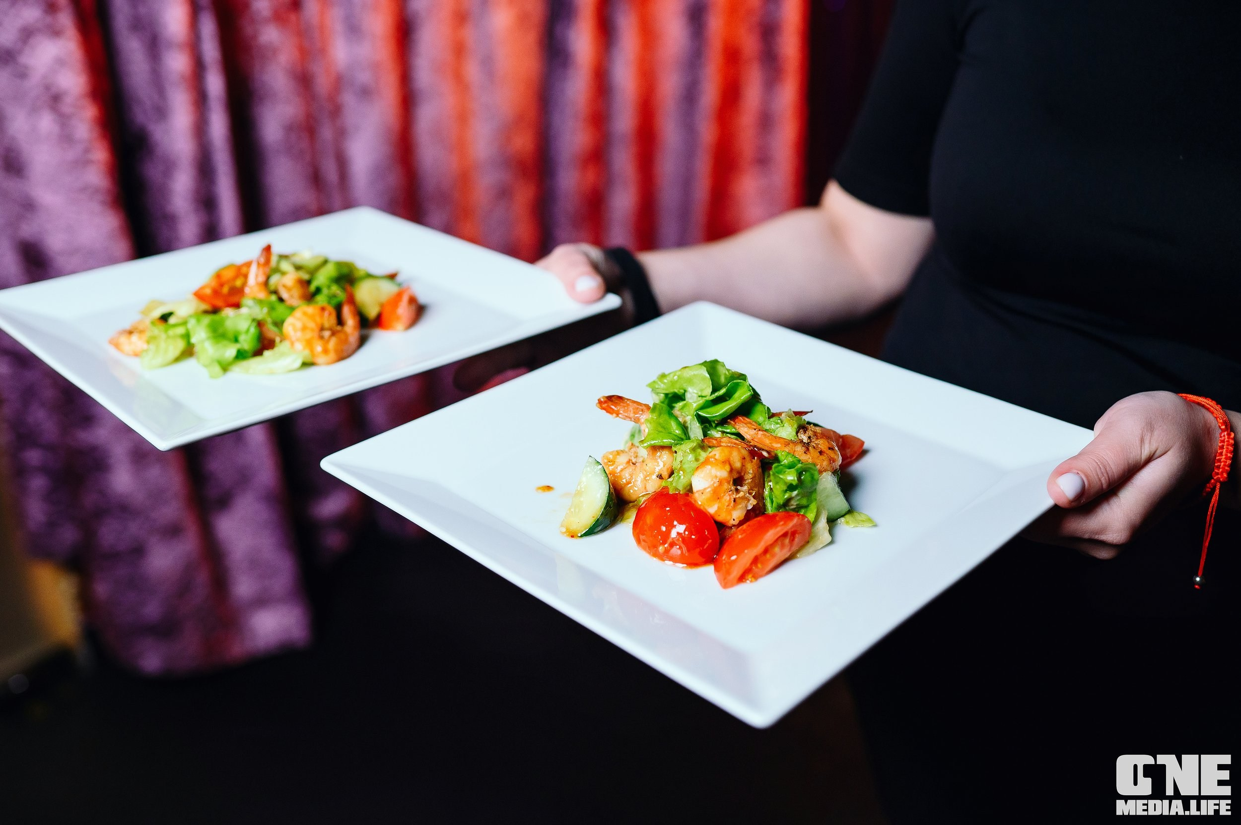 Фоторепортаж из караоке-клуба Эйфория. One Media Life: фоторепортажи, фотоотчеты с мероприятий и заведений