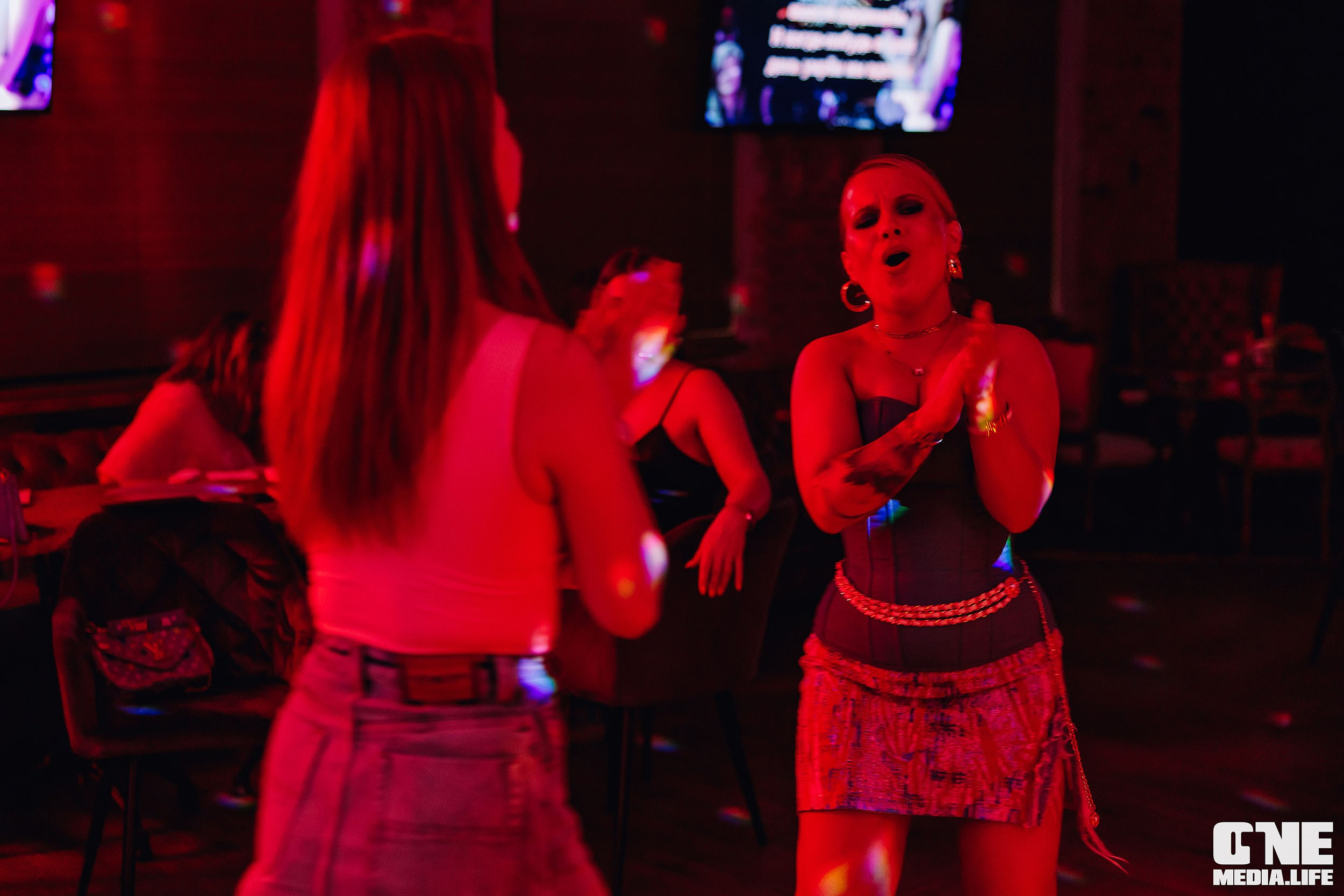 Фоторепортаж из караоке-клуба Белгравия. One Media Life: фоторепортажи, фотоотчеты с мероприятий и заведений