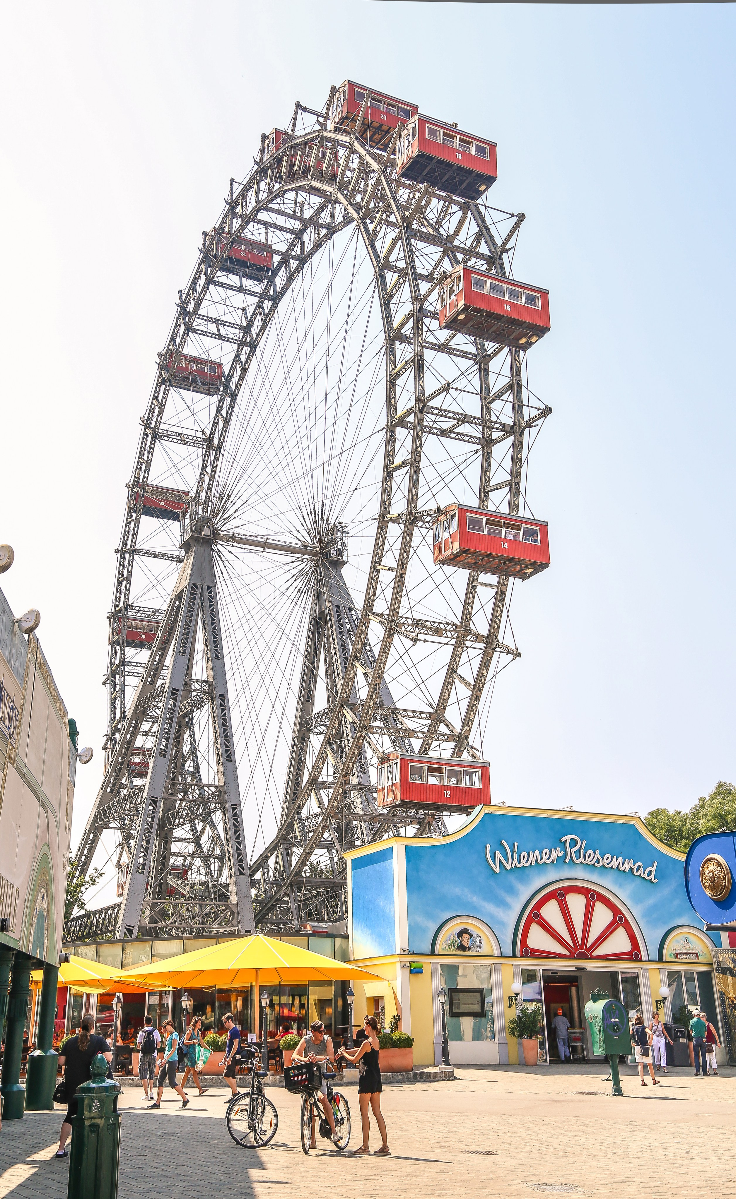 Австрия: Вена — Ратуша и Парламент, Пратер, Аугартен. Дарья Письменюк / Darya Leitstern — фотограф, музыкант, журналист, путешественник