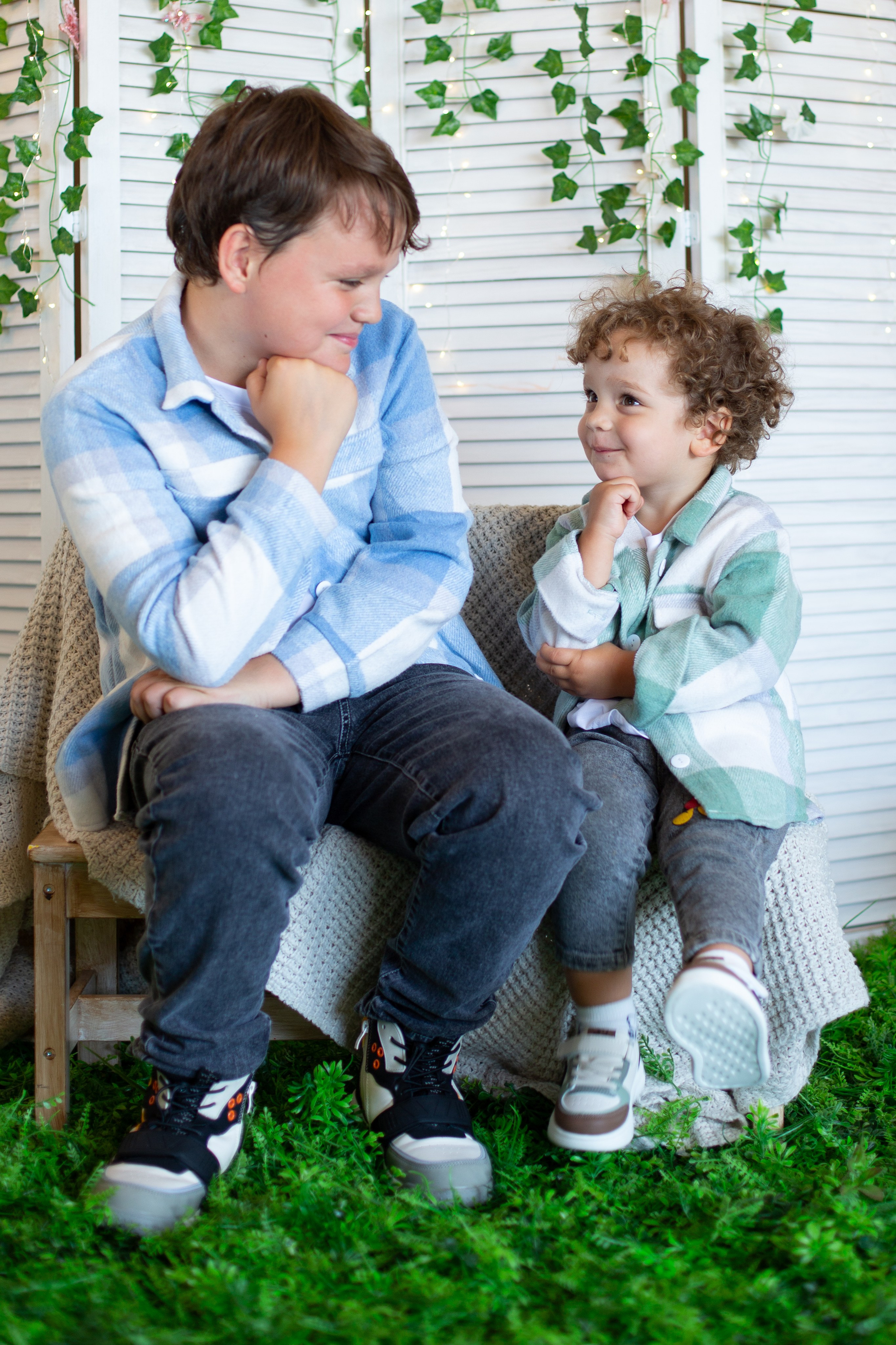 Детки. Фотограф Julia Milton | Портреты, съемки для маркетплейсов, лавстори, съёмка беременности в Санкт-Петербурге. Обучение фотографии в Спб очно
