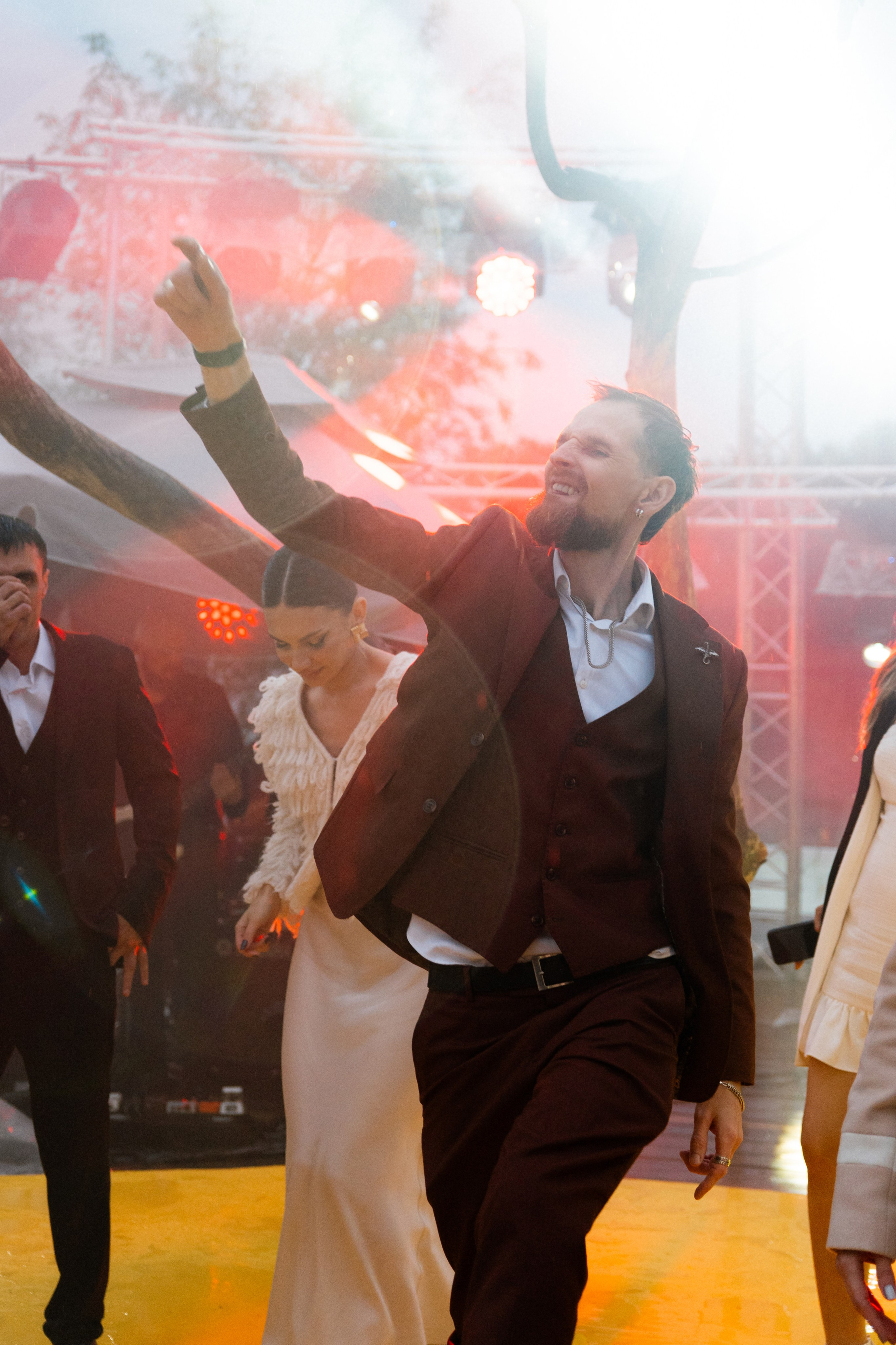 Майский Дождь. Полный день (сокращено). Семейный и портретный фотограф в Саратове Сахарова Маша