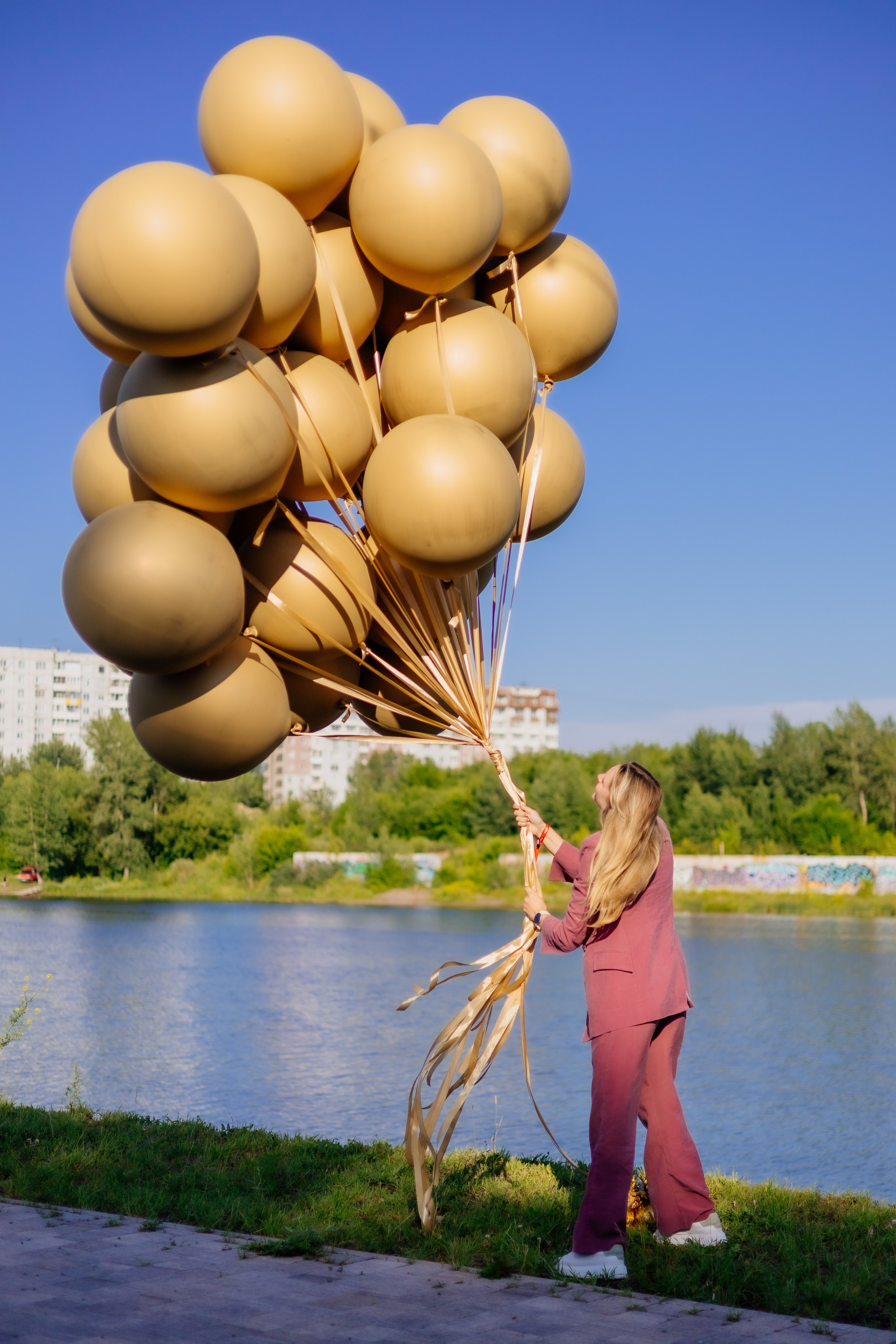 БИЗНЕС-ПИКНИК 2025. Фотограф Красноярск съемки лавстори, фотосессия в студии, портретная съемка, творческие фотосессии
