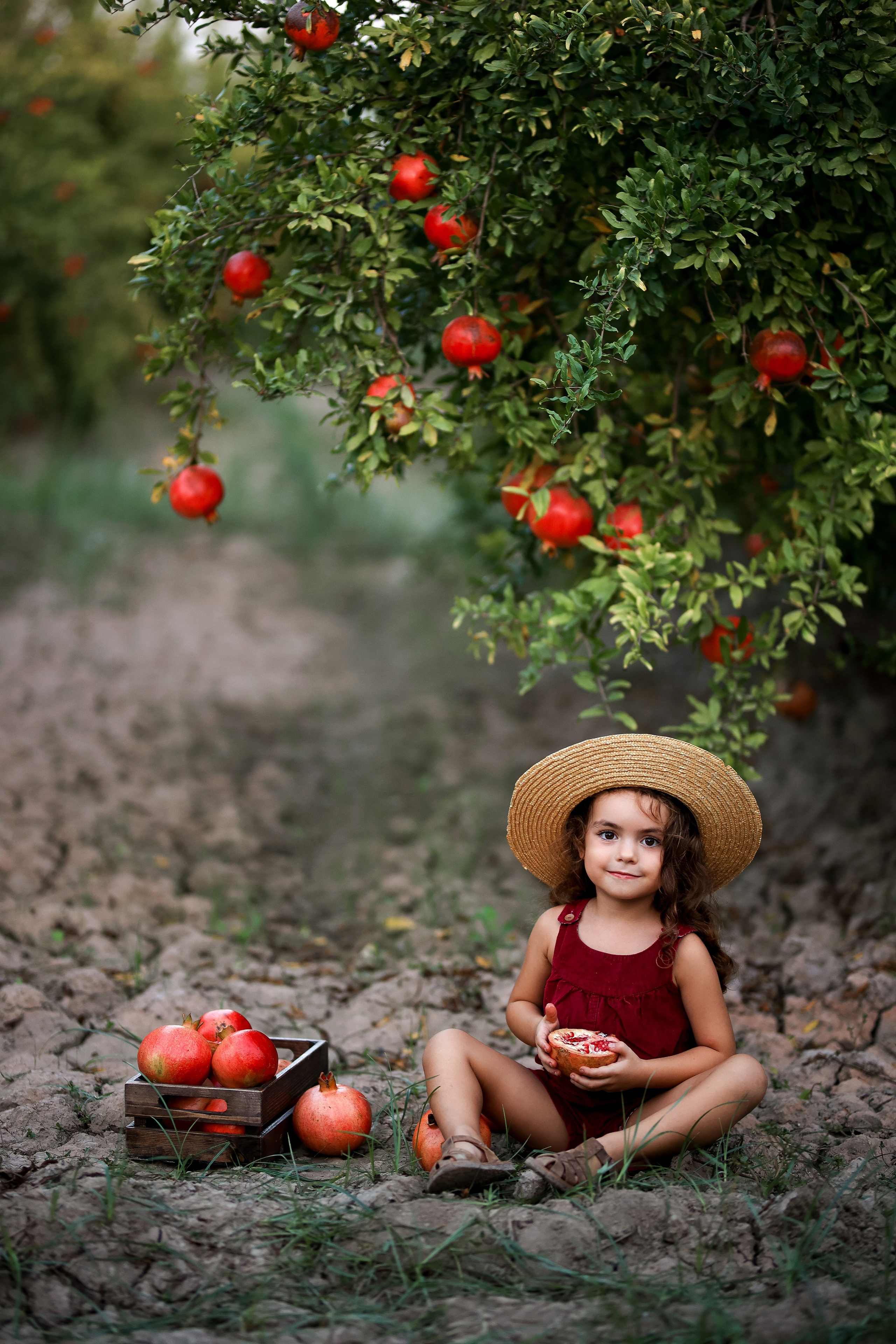 Фотосессия в гранатах