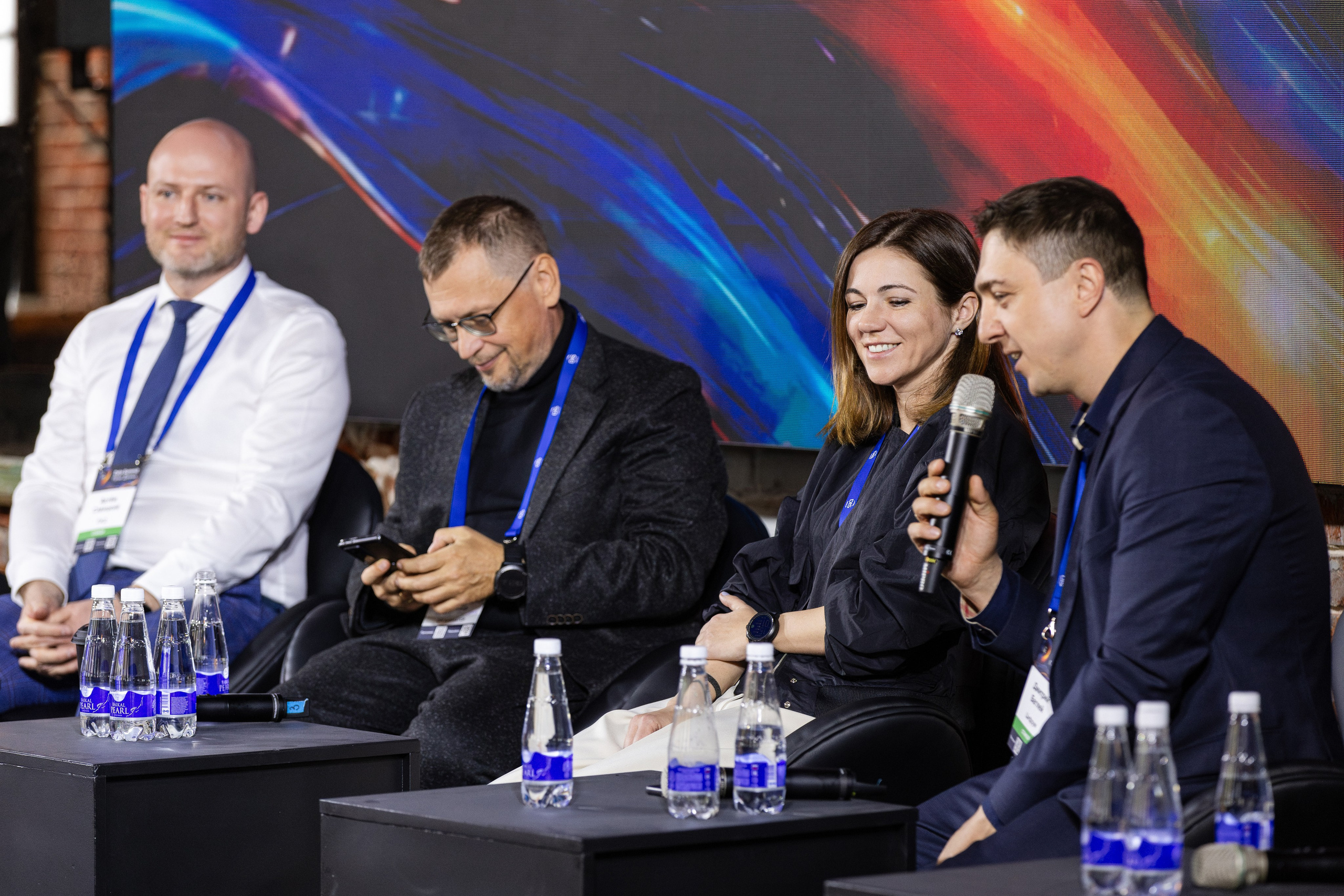 Data Summit 2025 (1). Свадебный репортажный фотограф в Москве