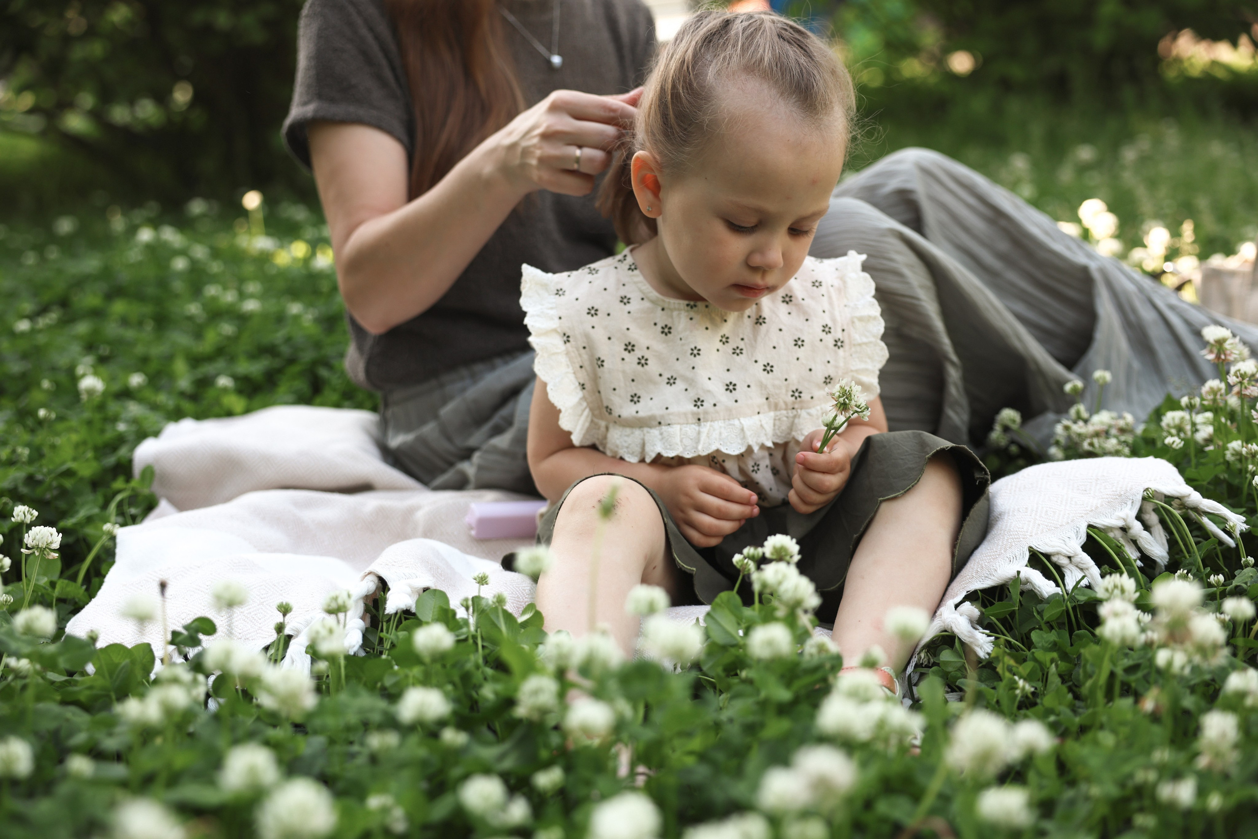 На полянке клевера. Ваш семейный newborn и lifestyle фотограф в СПБ Наталья Журавлева
