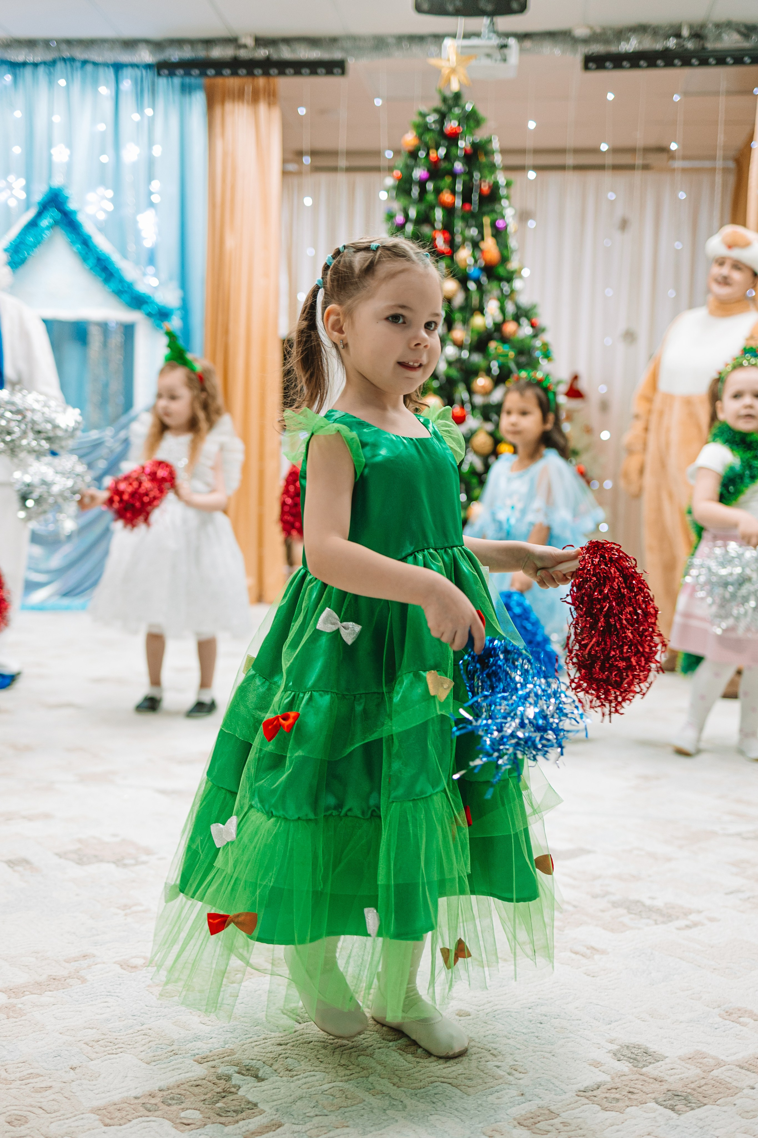 Утренник+портреты. Семейный фотограф Тюмень, фотограф на роды Салмина Мария