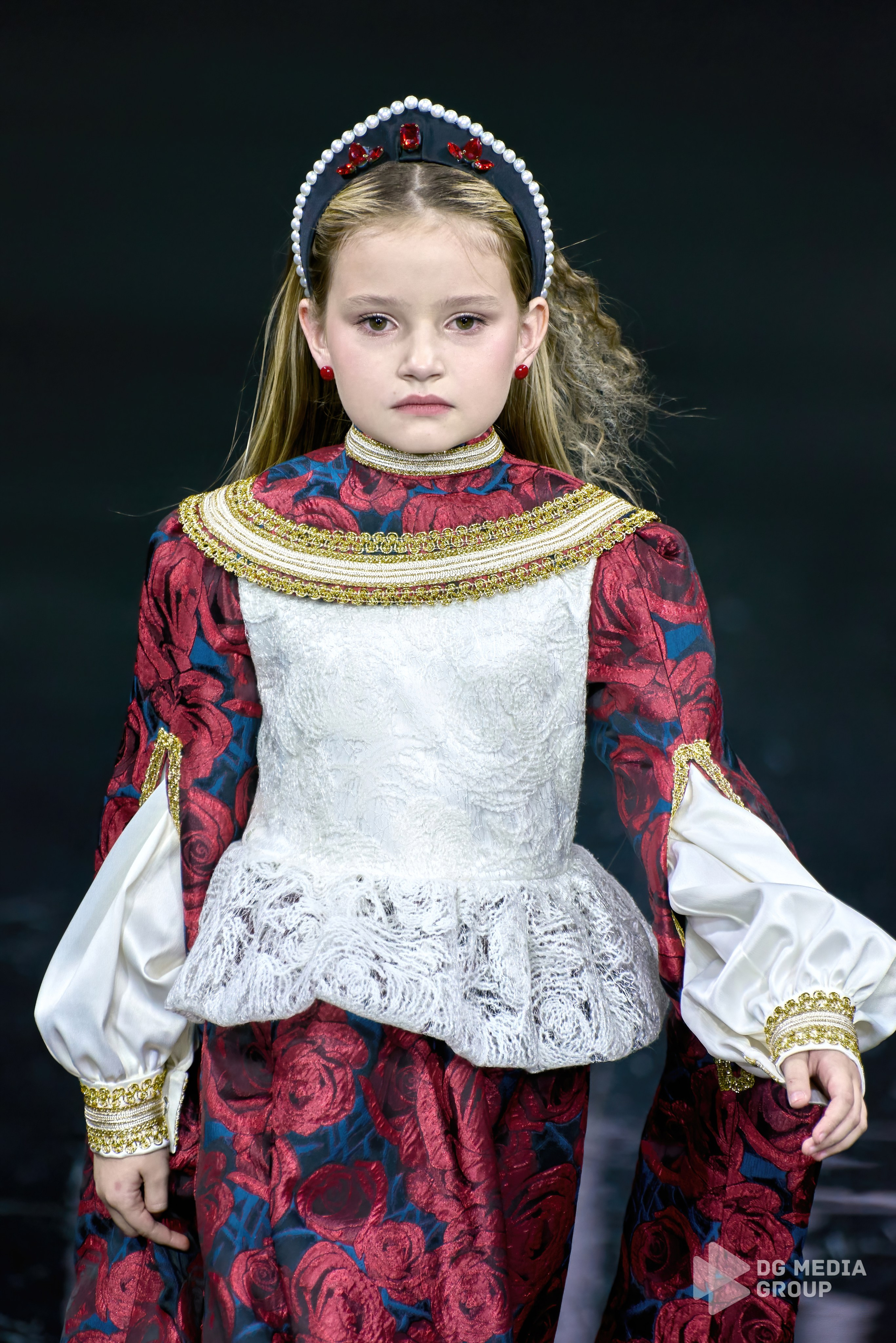 Giza | sfw 2025 | the fragment. DG MEDIA GROUP | Контент для модных показов и концертов