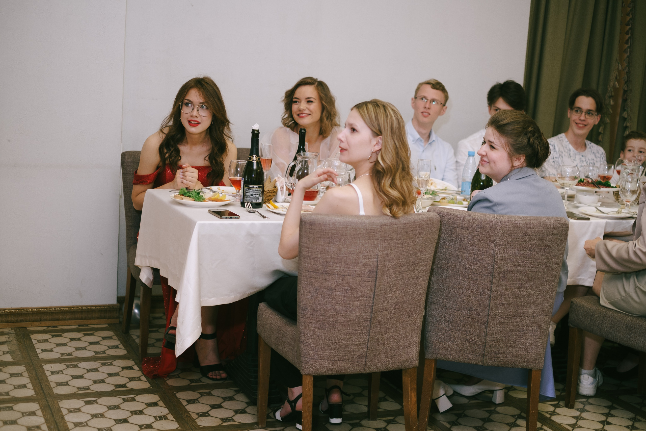 Выпускной школа 33. Свадебный и репортажной фотограф Денис Ожигин в Краснодаре и Краснодарском крае