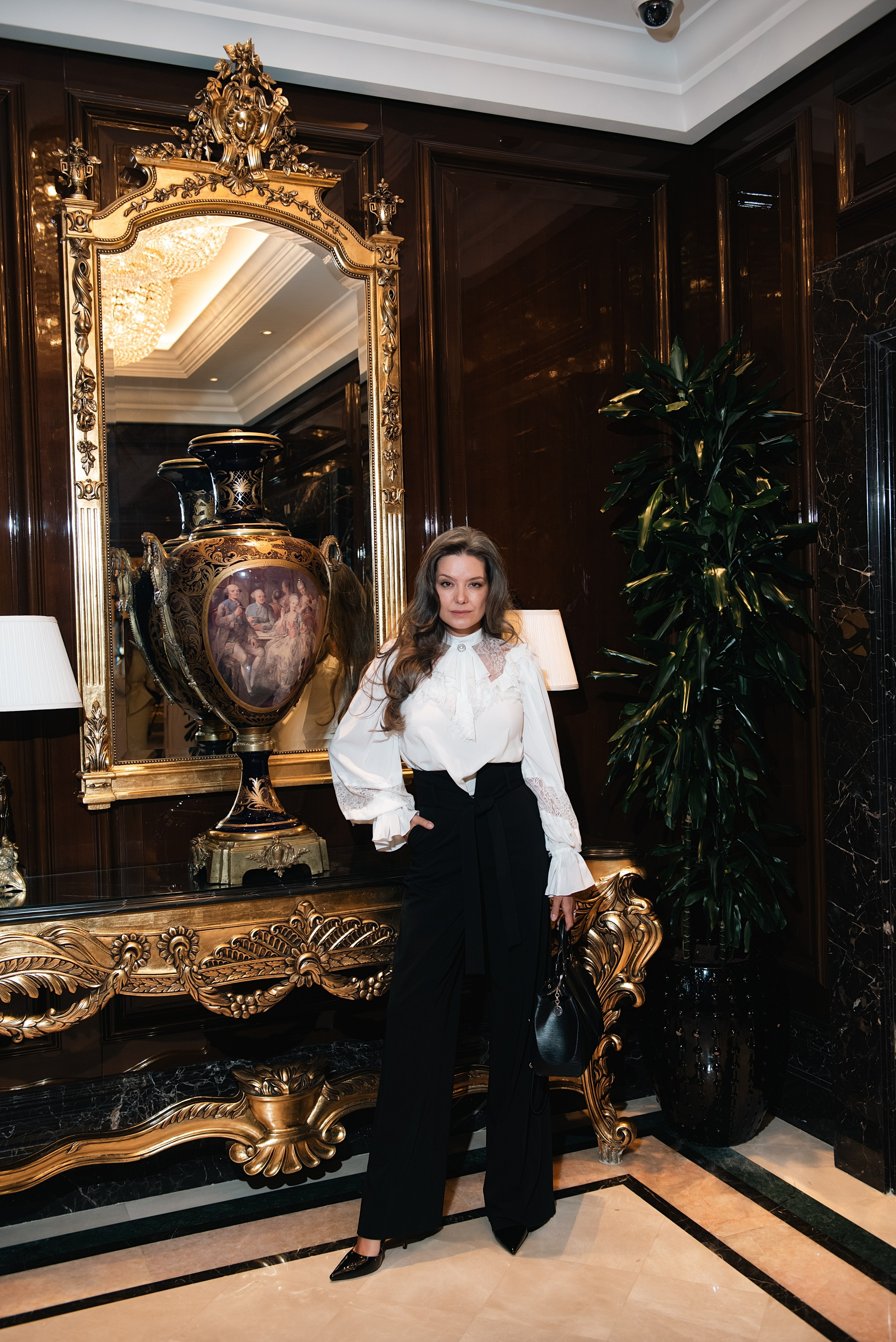 Блогеры, предприниматели. Фотограф, визажист. Москва