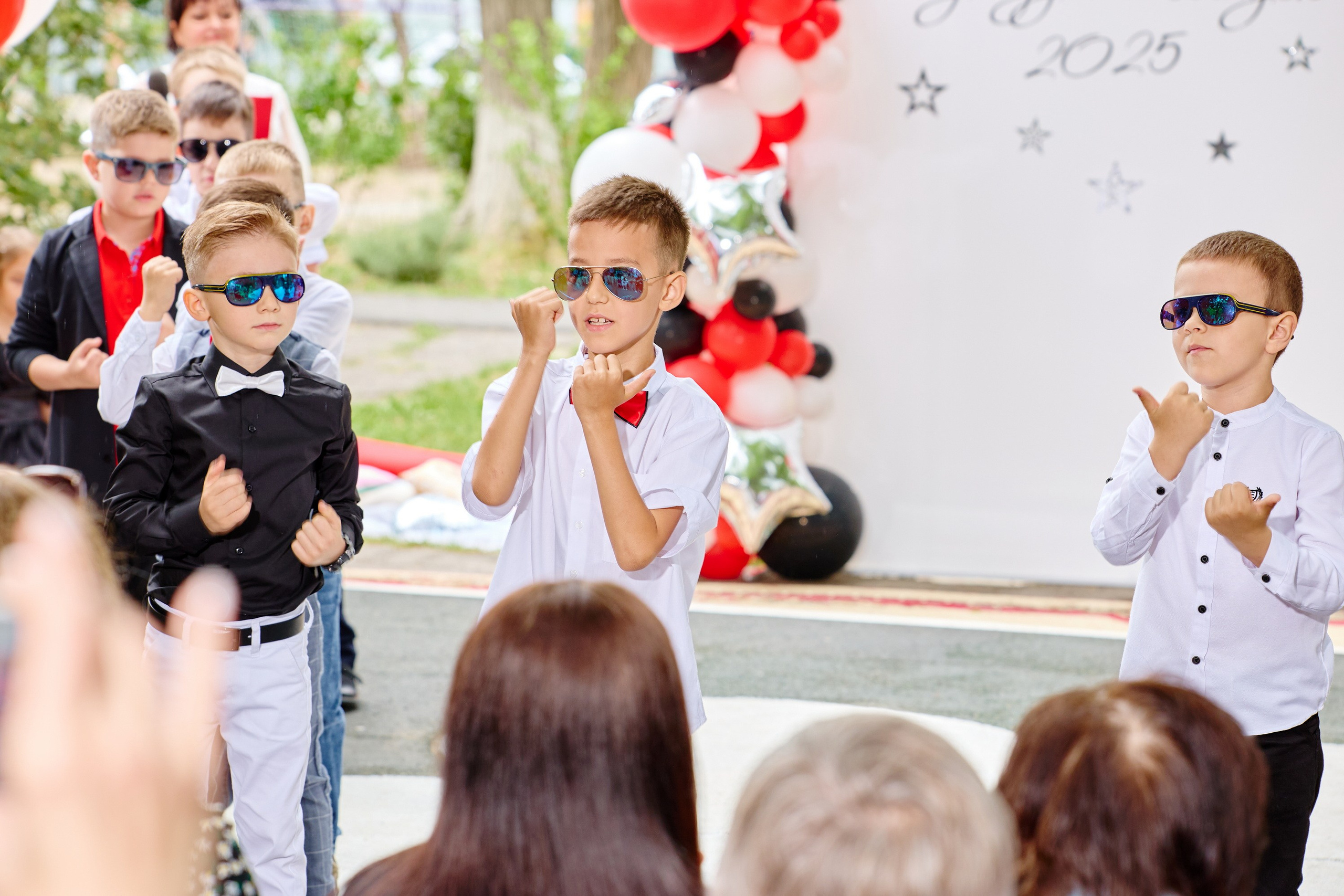 Выпускной 45 сад. Фотограф Выпускные альбомы Таганрог Сергей Коробченко