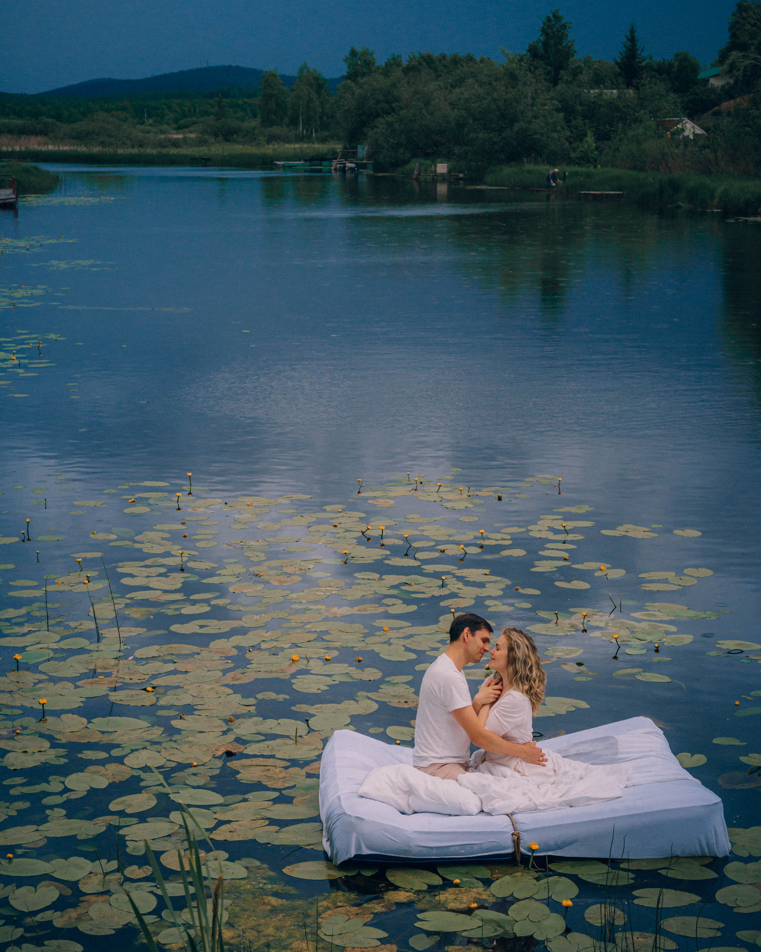 Креативная тематическая индивидуальная портретная съёмка. Фотограф Екатеринбург для вас или вашего бренда