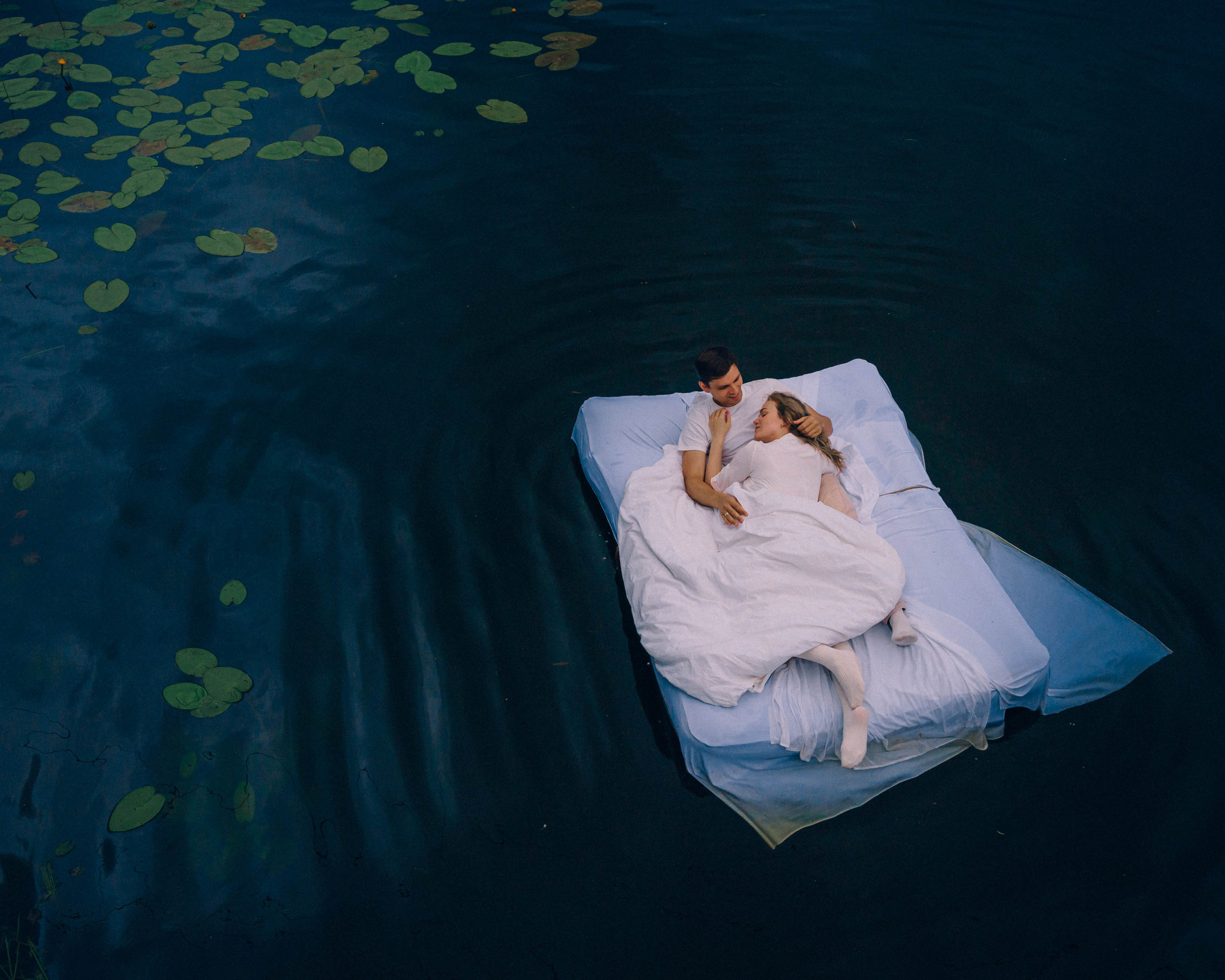 Креативная тематическая индивидуальная портретная съёмка. Фотограф Екатеринбург для вас или вашего бренда