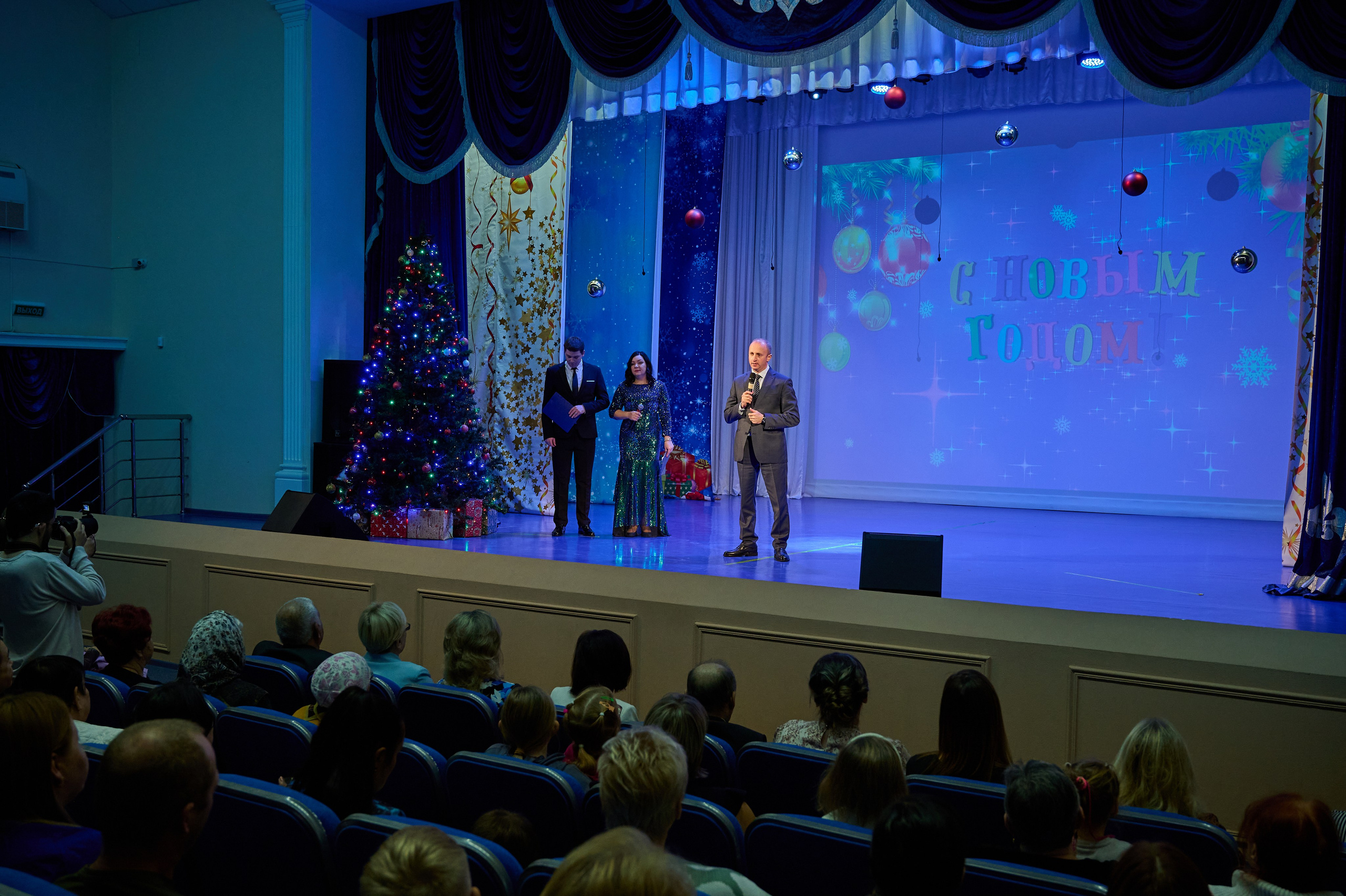 НГ концерт в Марьиной роще. Жизнь курорта Кабардинка в фотографиях