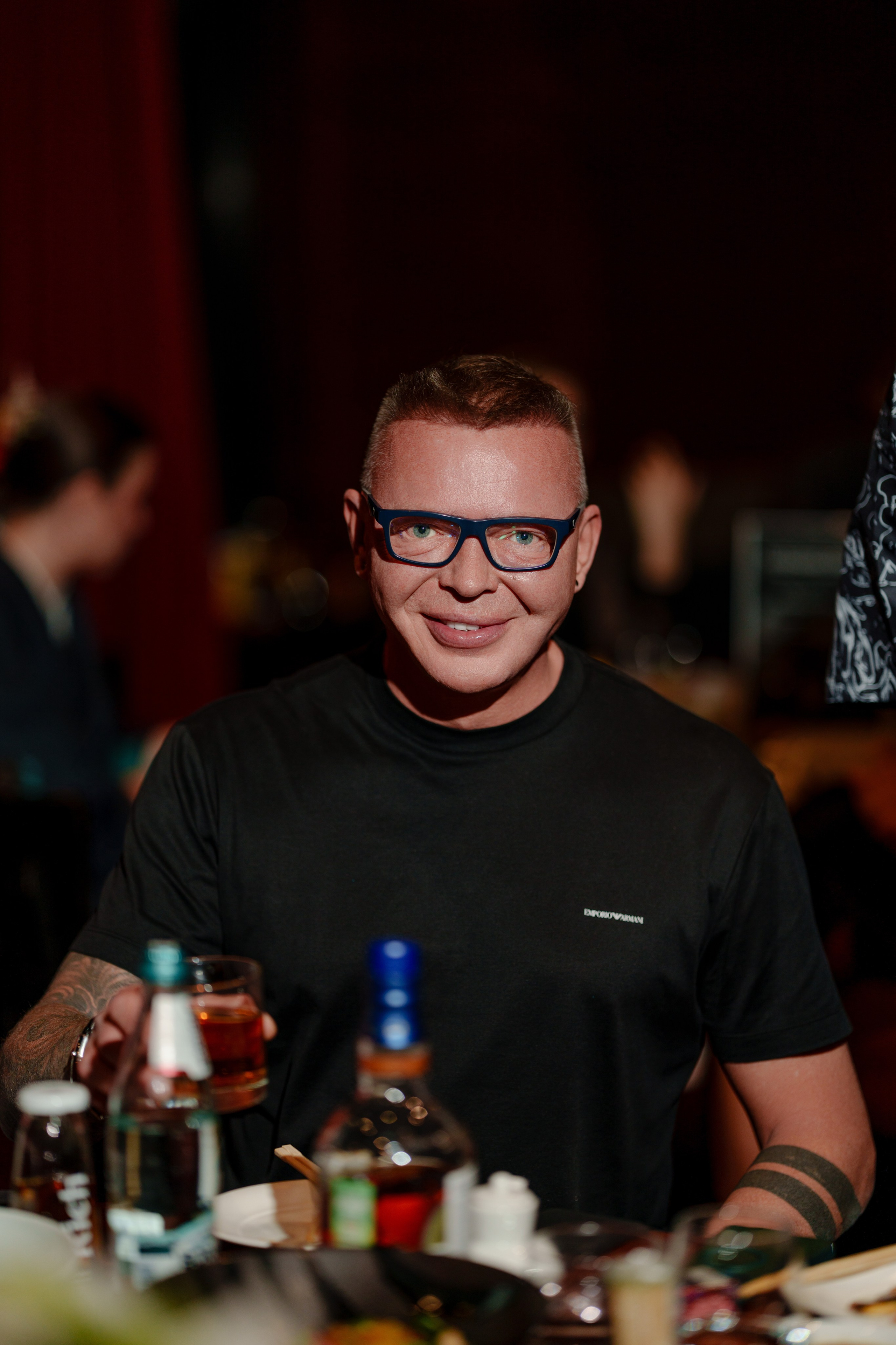 Репортажный фотограф на день рождения в ресторане KAI. Репортажный фотограф Москва Сергей Дружинин