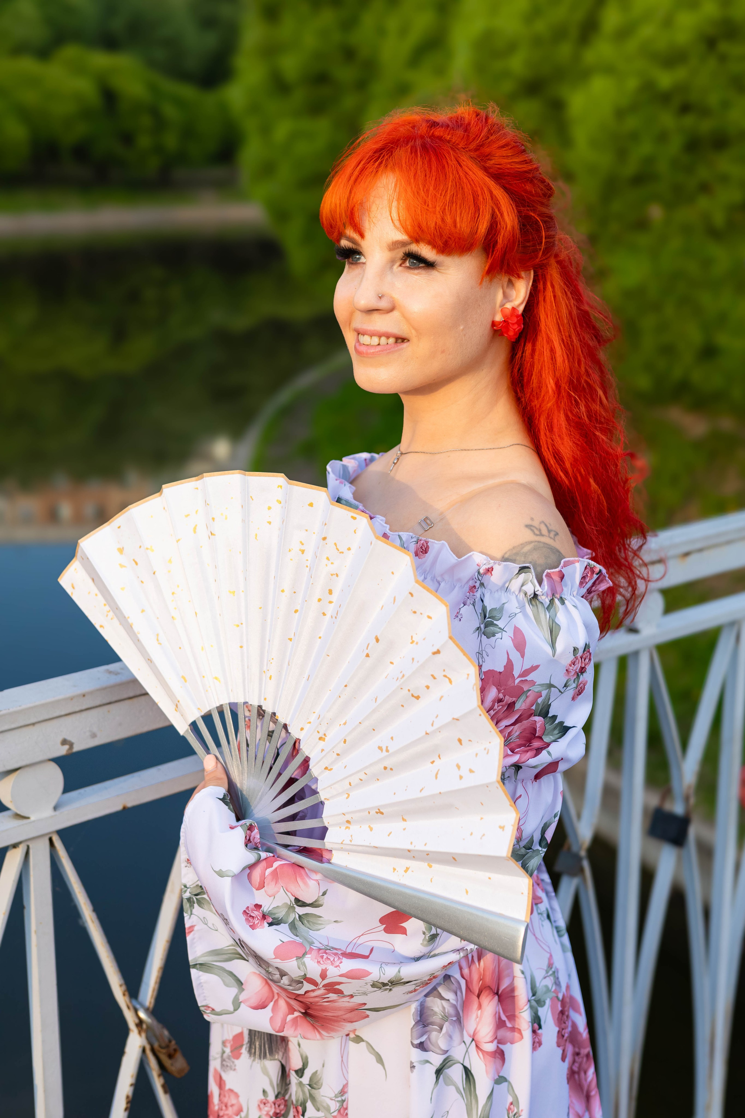 Алена. Цветение яблони. Портретный фотограф Панферова Регина г. Санкт-Петербург, г. Казань