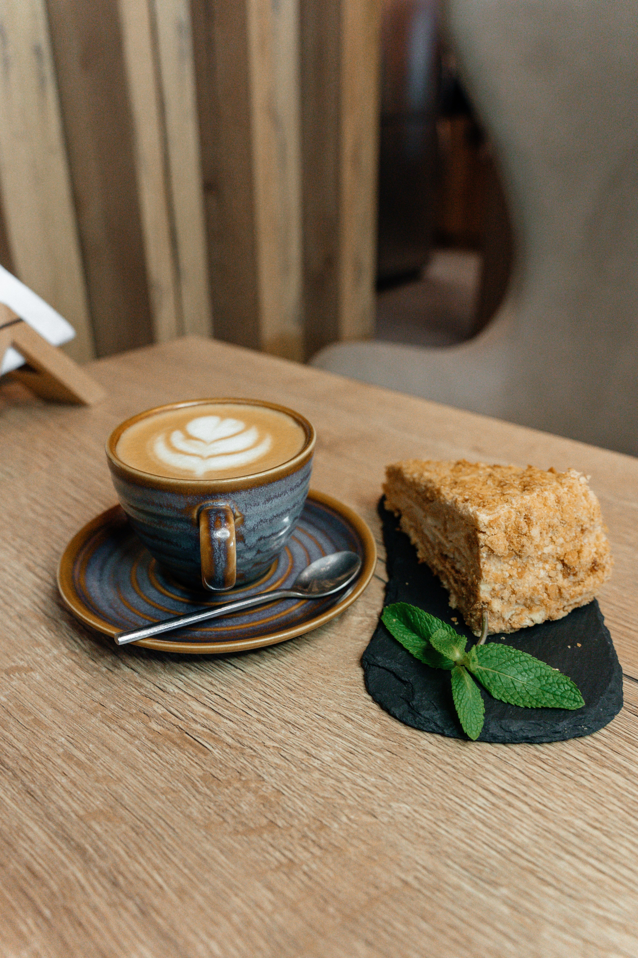 Контент- съёмка для кофейни «ЗАРЯД». Ваш семейный фотограф в Минске — Вика Трегубова