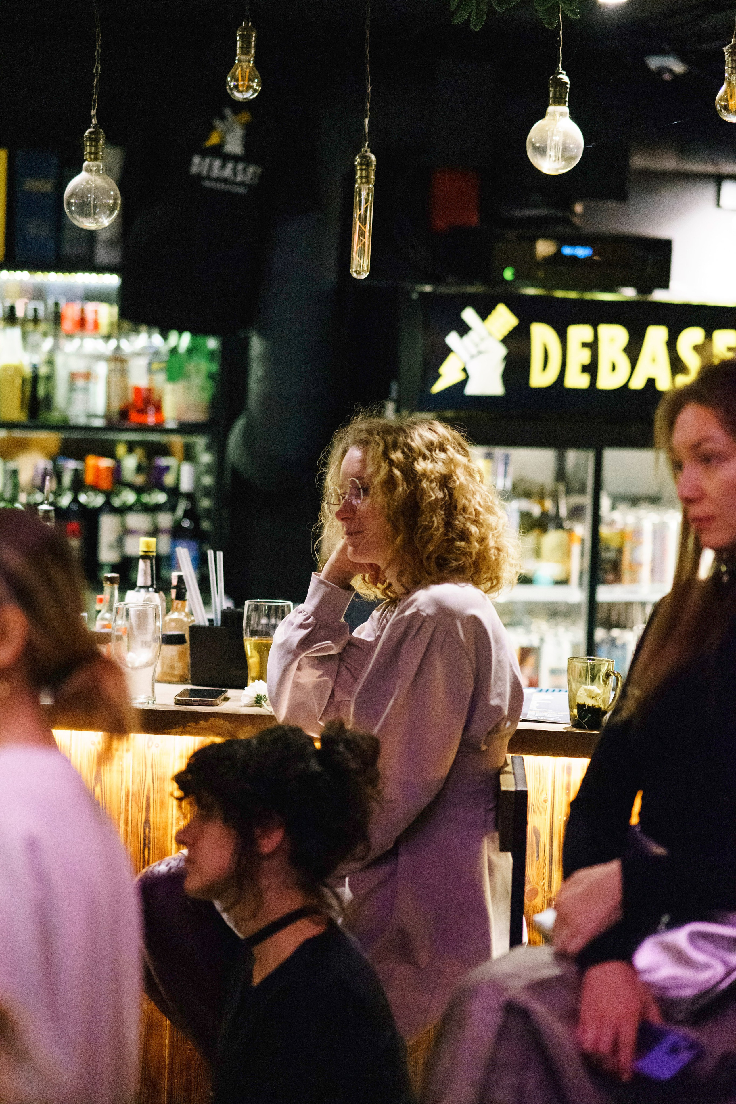 Концерт группы Тони Мак в баре Debaser. Фотограф в Санкт-Петербурге Ибрагимова Алина