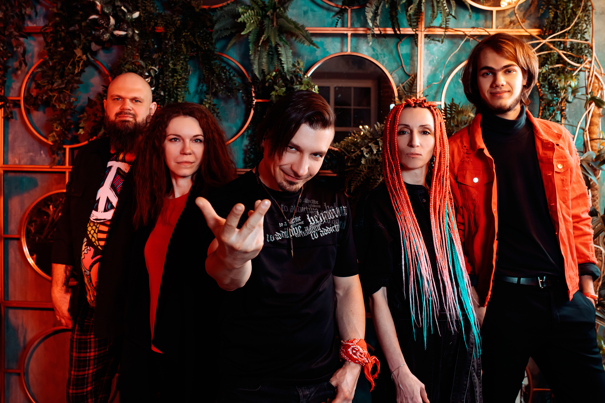 ЗНАК НЕРАВЕНСТВА. Фотограф Елена Богачева (lenalena_na_na_na)