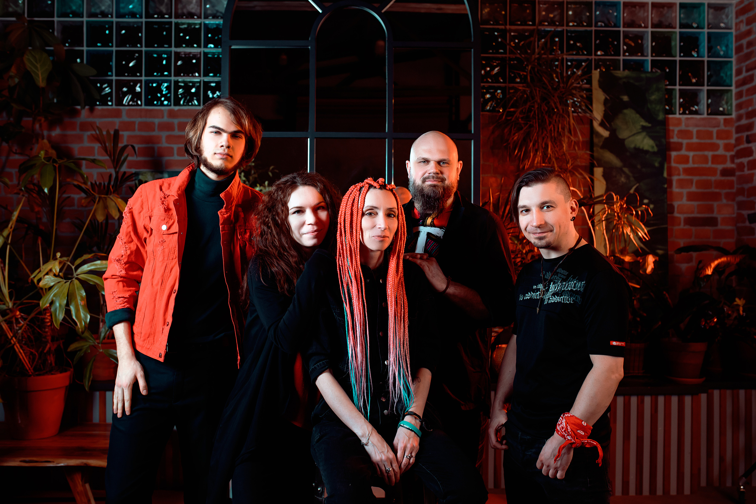 ЗНАК НЕРАВЕНСТВА. Фотограф Елена Богачева (lenalena_na_na_na)