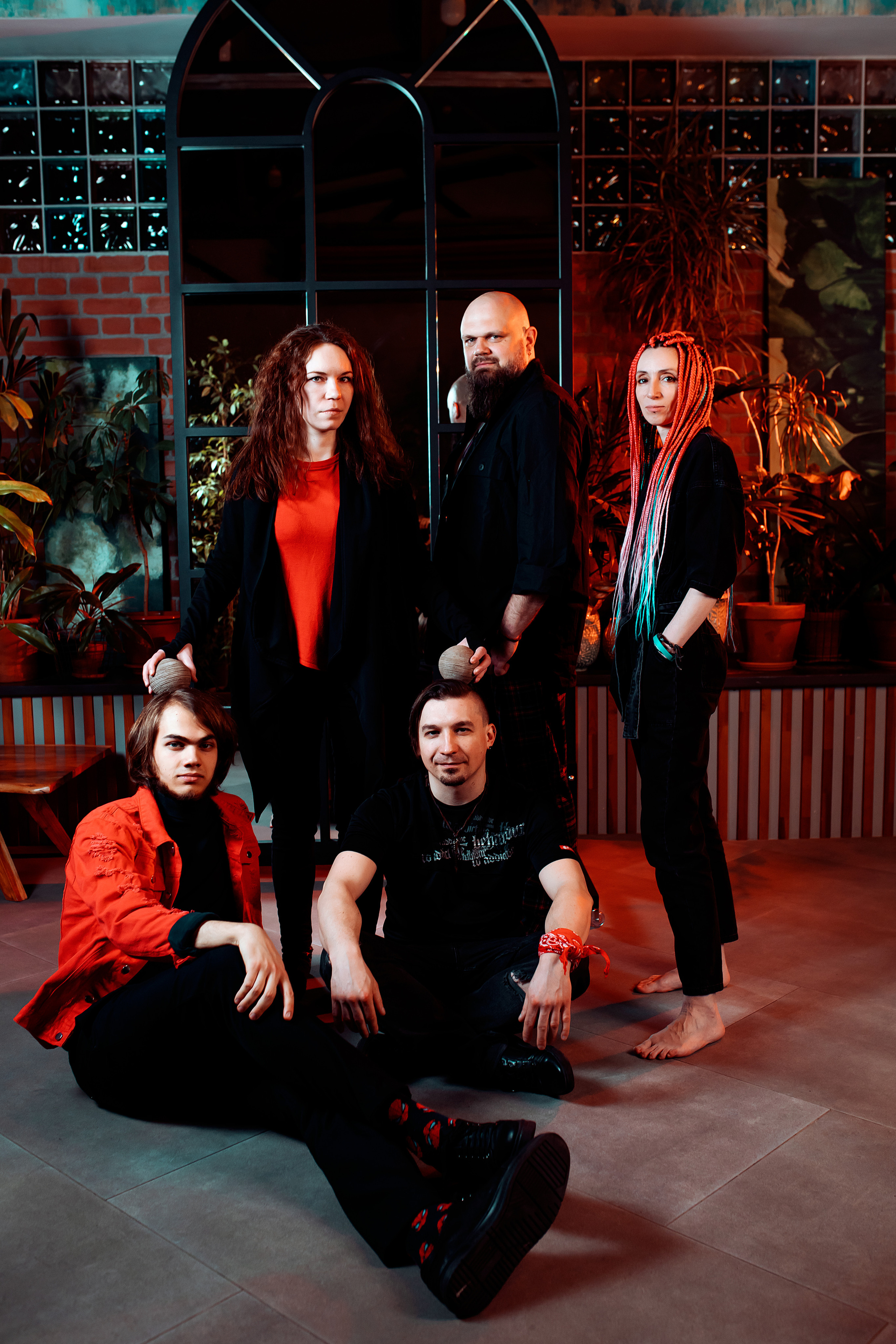 ЗНАК НЕРАВЕНСТВА. Фотограф Елена Богачева (lenalena_na_na_na)