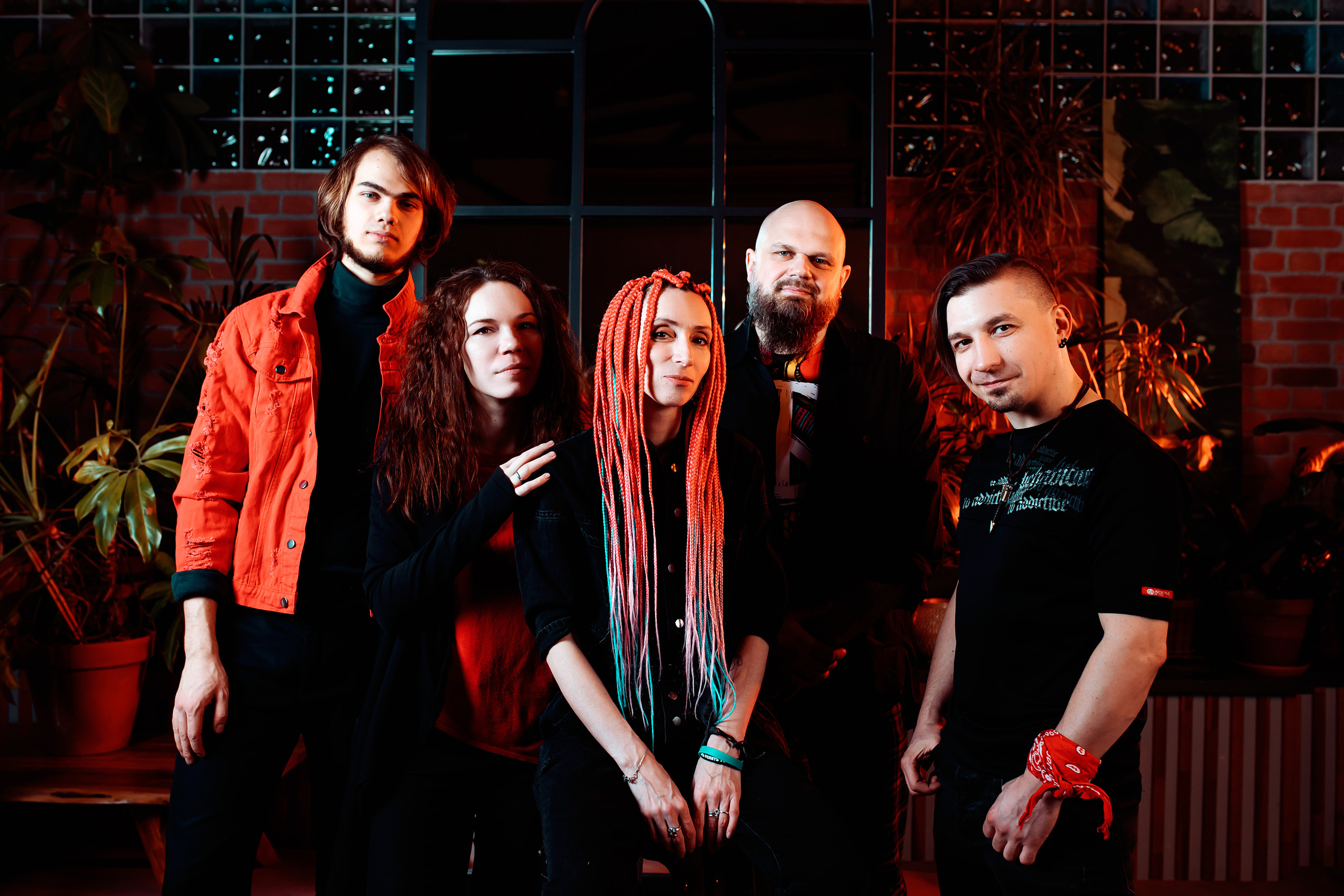 ЗНАК НЕРАВЕНСТВА. Фотограф Елена Богачева (lenalena_na_na_na)