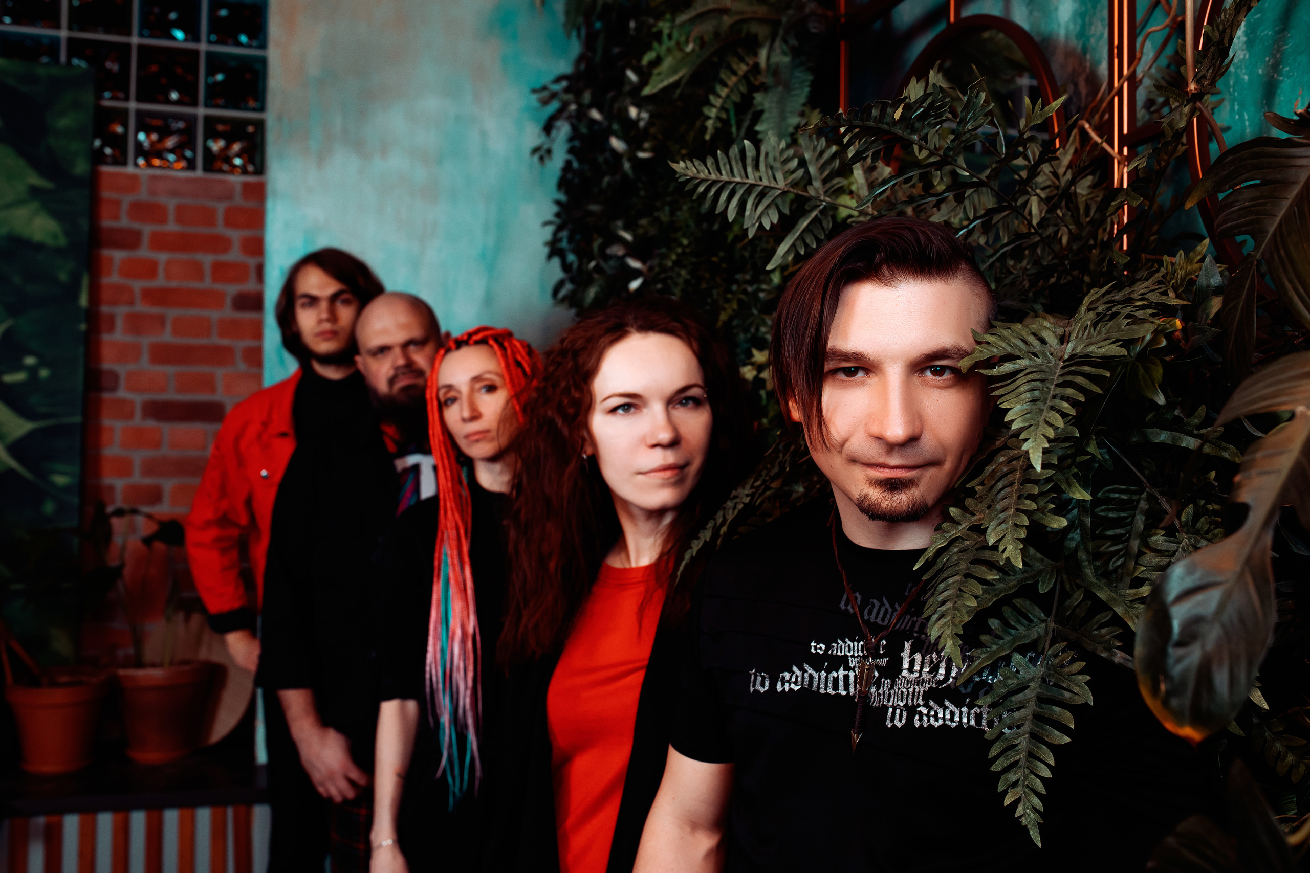 ЗНАК НЕРАВЕНСТВА. Фотограф Елена Богачева (lenalena_na_na_na)