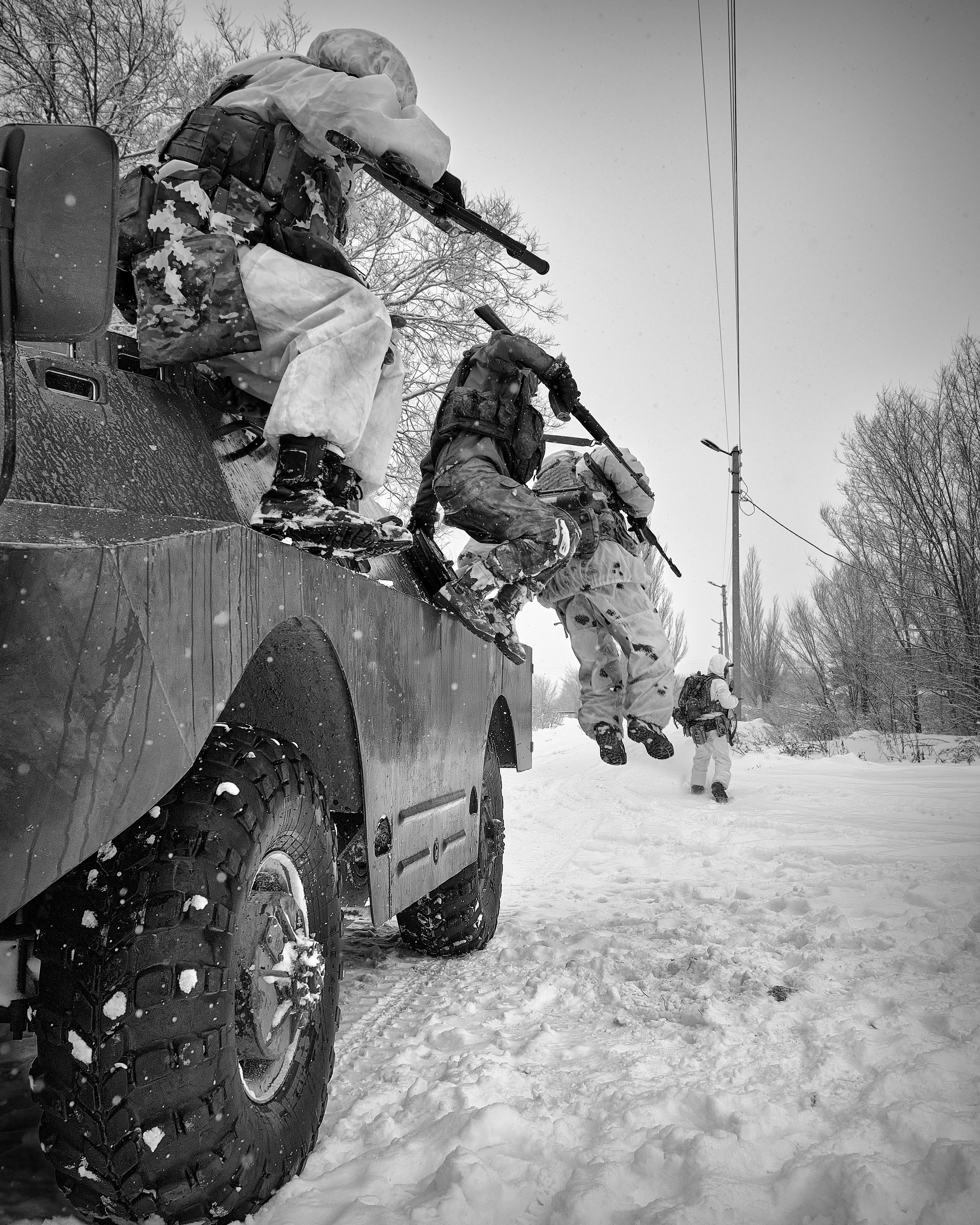 Серия военных фотографий Емельянова Артура. EMELYAN|Военный фотограф Артур Емельянов