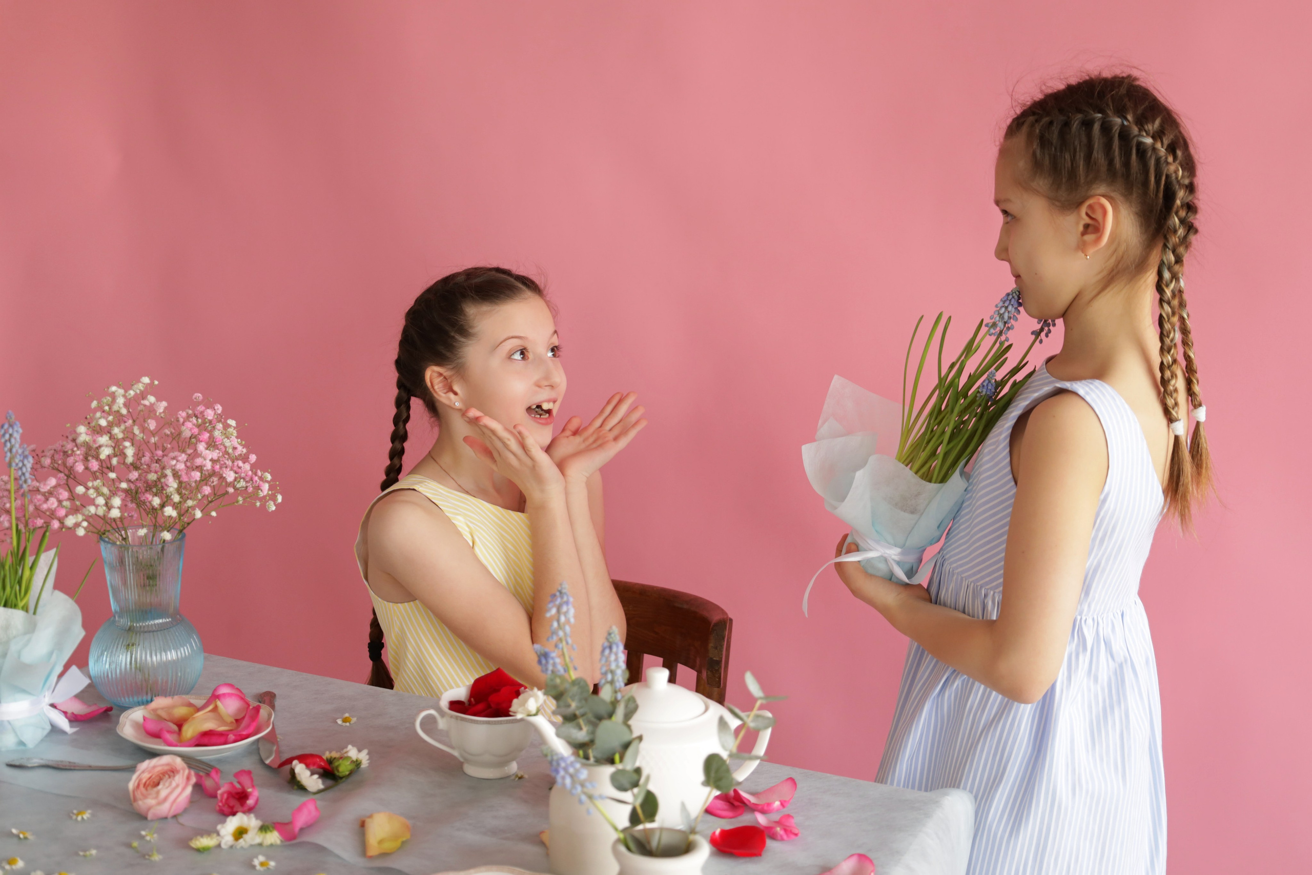 Фотосессия с цветами в фотостудии