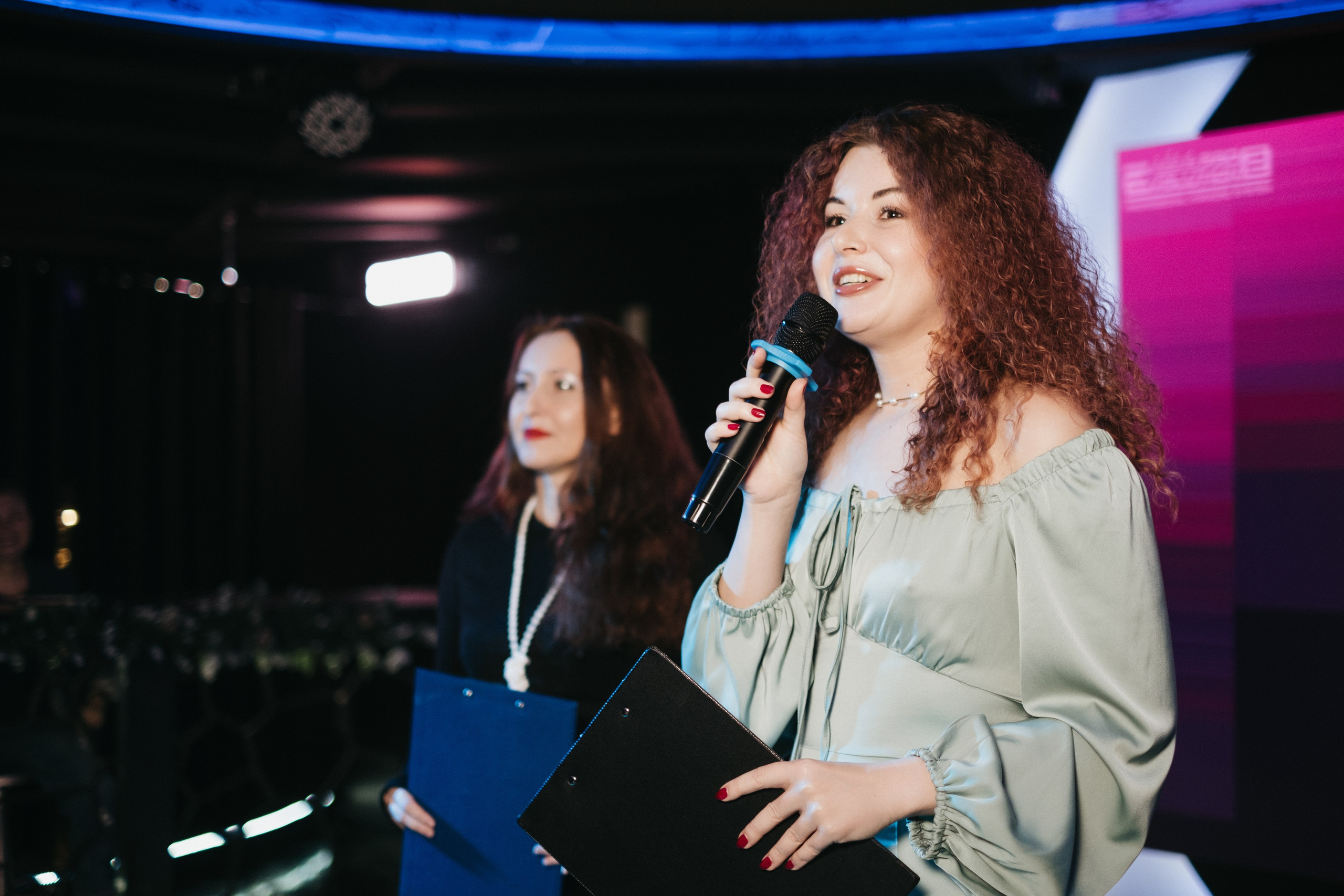 Voice&Play | караоке-бар ГОСТИ. Свадебный и репортажной фотограф Денис Ожигин в Краснодаре и Краснодарском крае