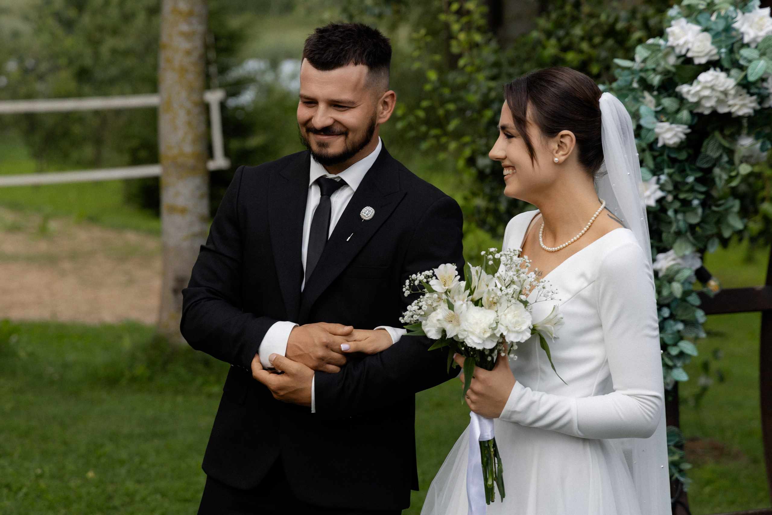 Свадебная фотосессия в агроусадьбе Лабодянка в Минске. Свадебный фотограф в Минске/Беларуси Сергей Спиридонов