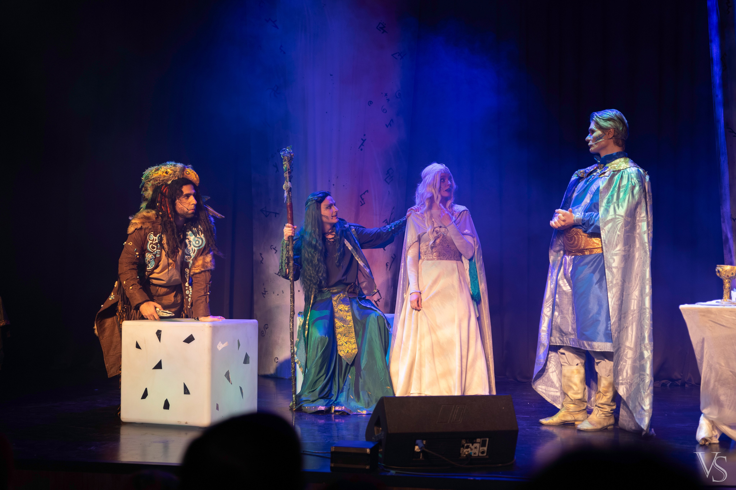 Книга стихий 25.01. Фотограф Виктор Степанов