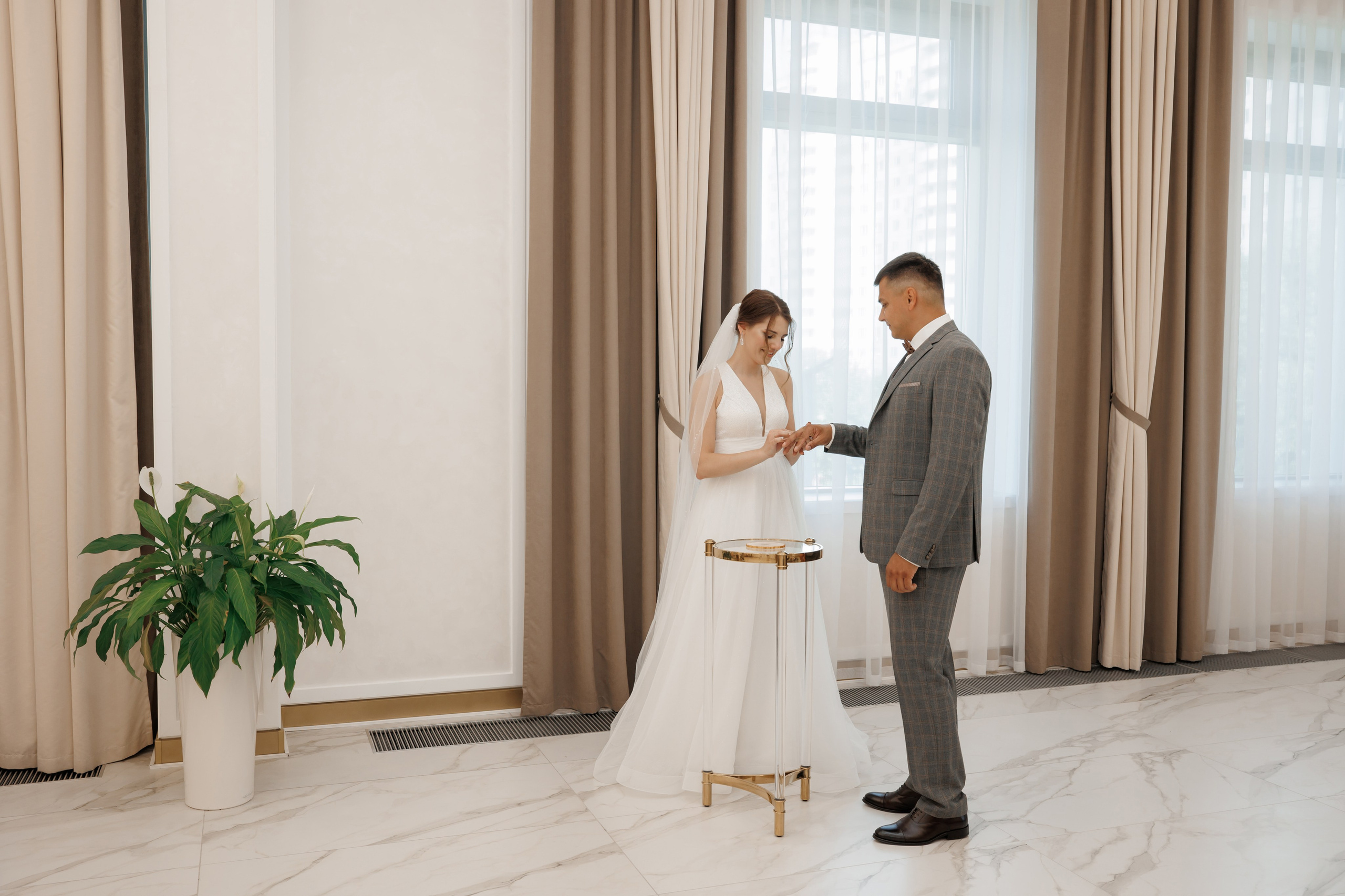 ЗАГС Бутово и Остафьево. Свадебный и репортажный фотограф (Москва, Королев и другие)