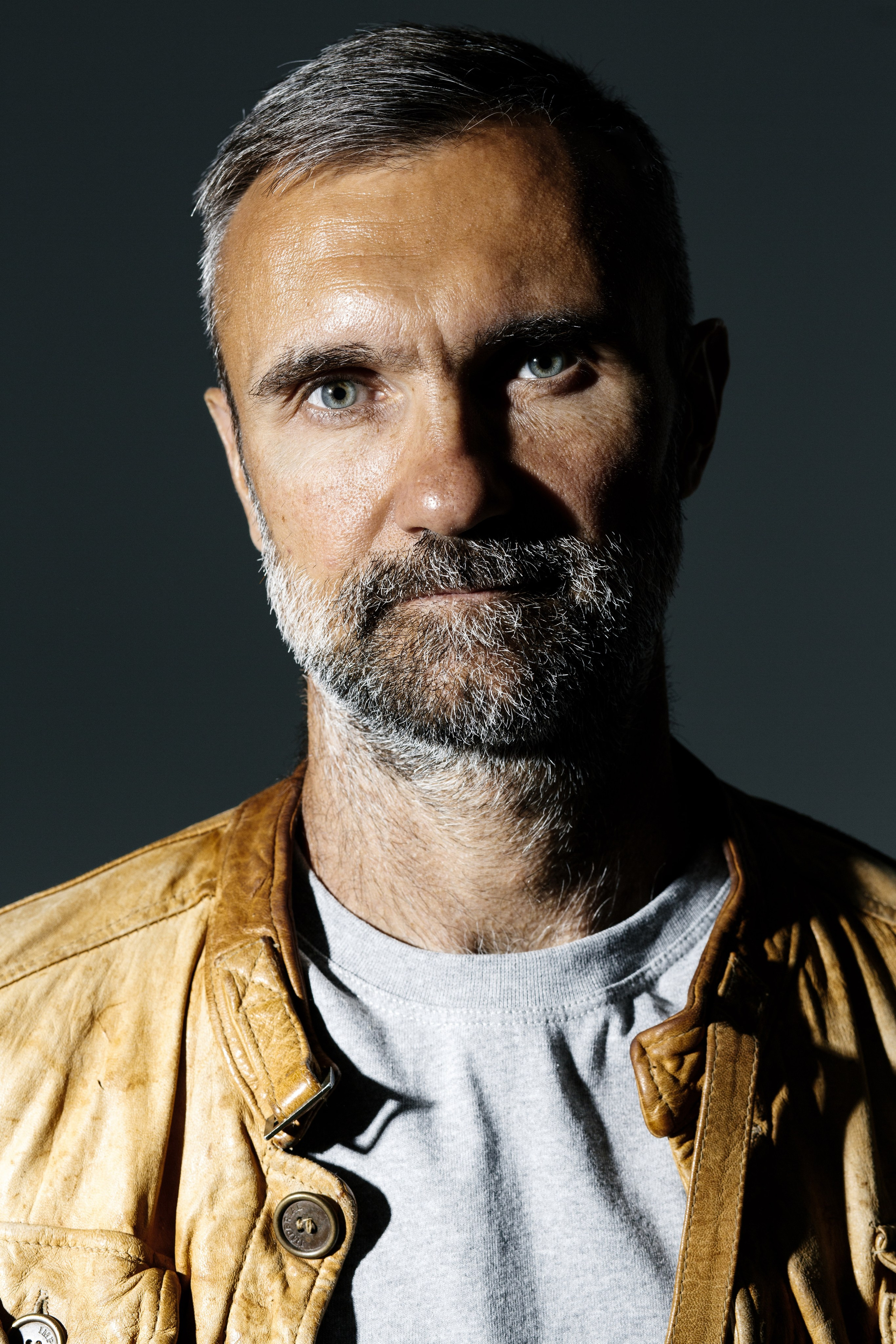 Мужская портретная фотосессия в городе Ростове-на-Дону