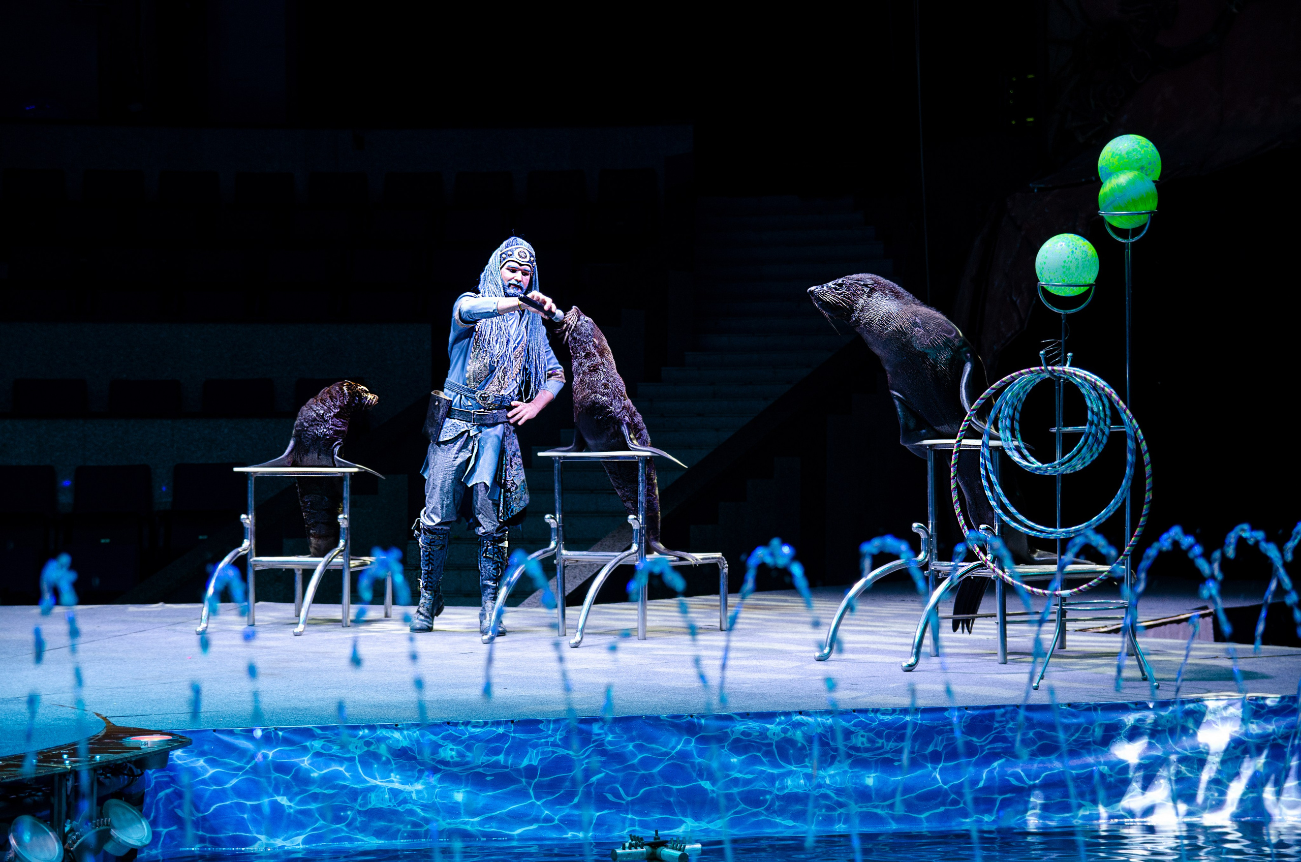 Цирковой мюзикл на воде ОДИССЕЯ. Фотографы для фотосессий в Новосибирске
