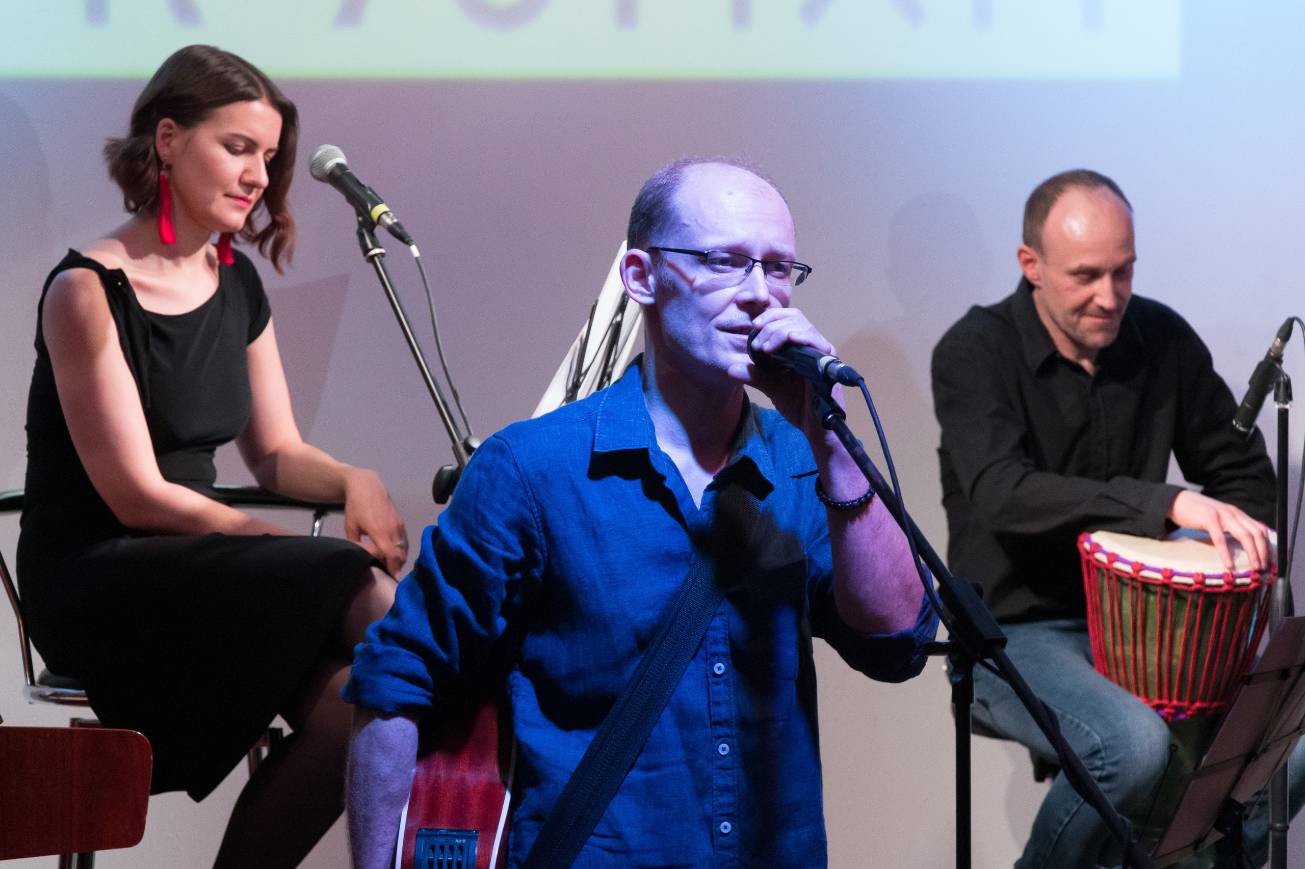 Добрые люди. Концерт коллектива на юбилее центра Шамбалы. VDAO.RU — исцеляющие практики