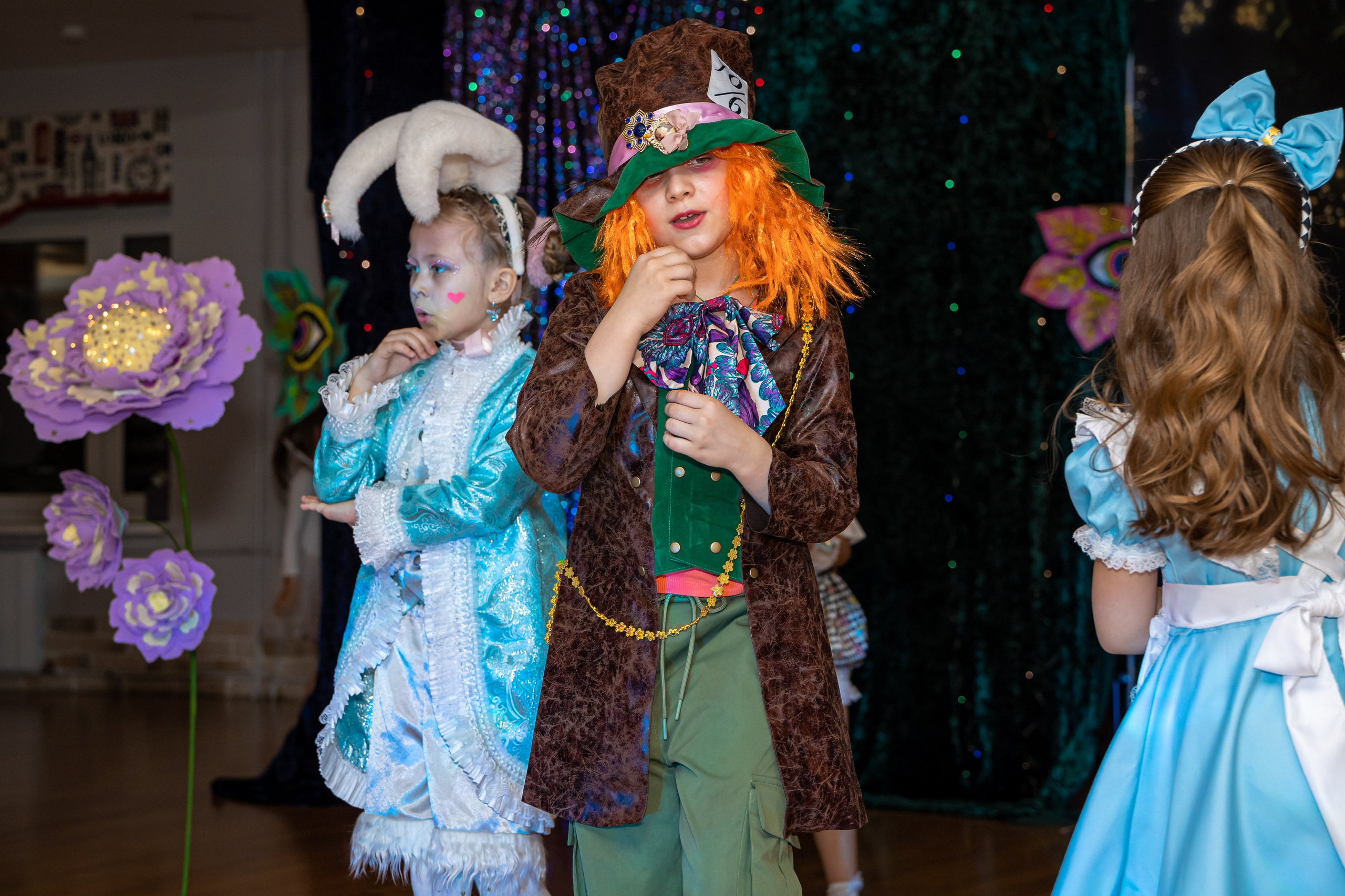 Фотосъемка детского выступления «Алиса в стране чудес». Ирина Носова - семейный и детский фотограф
