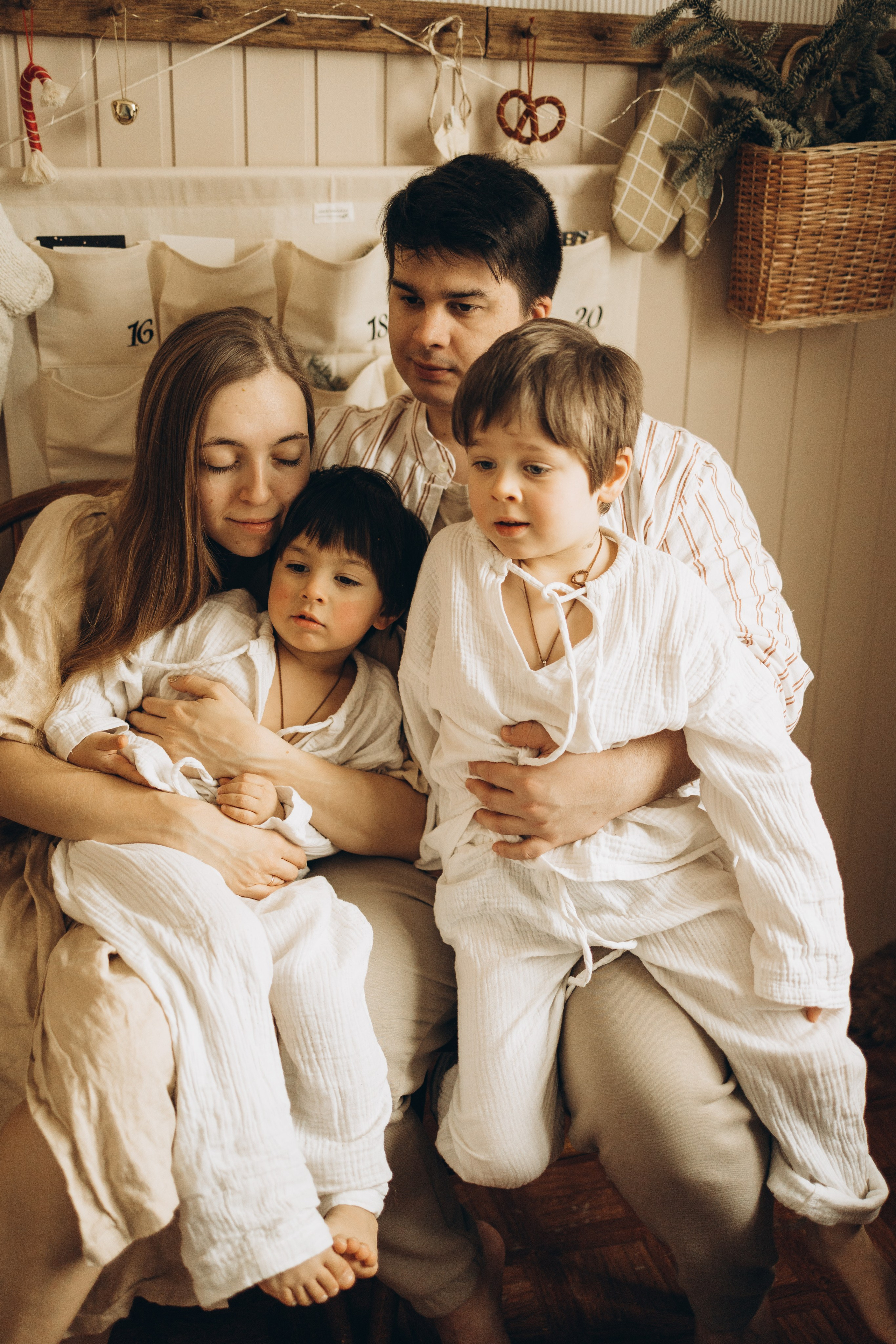 Оля, Саша, Елисей и Демид. Семейный фотограф в Москве Виктория Ястребинская