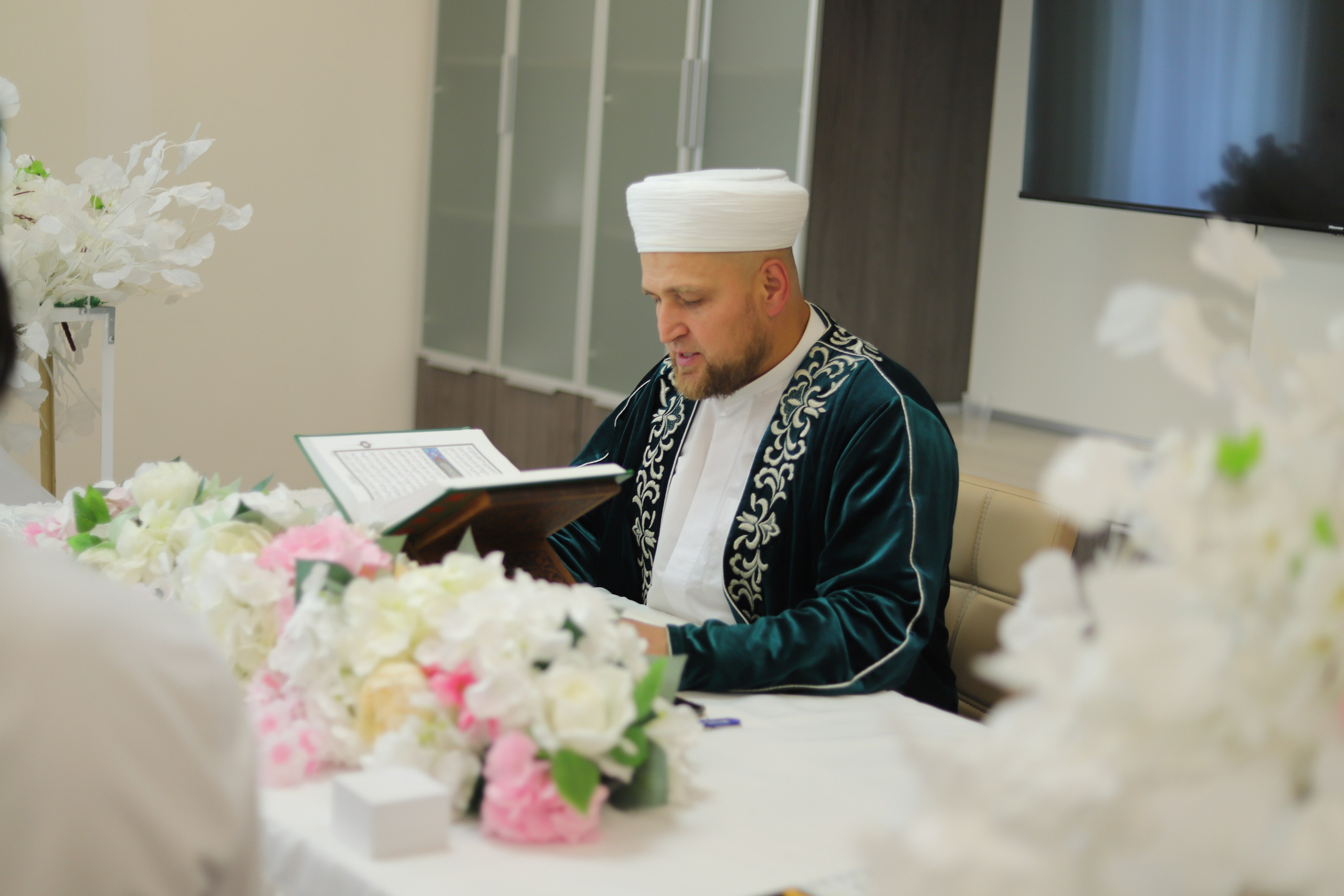 Красивый никах Питер мечеть Алтан 21.06. Главная