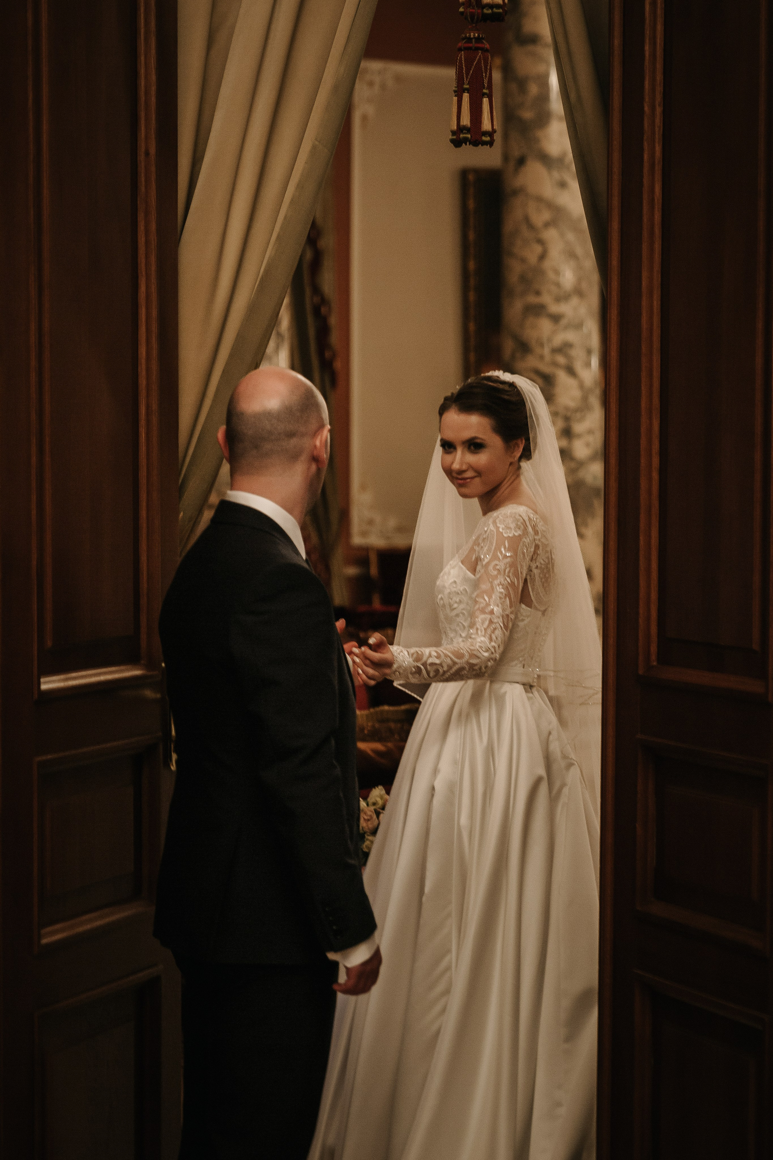 ОКТЯБРЬ | Дворец № 1 Талион, Особняк военного министра. Свадебный фотограф в Санкт-Петербурге Полина Корзухина