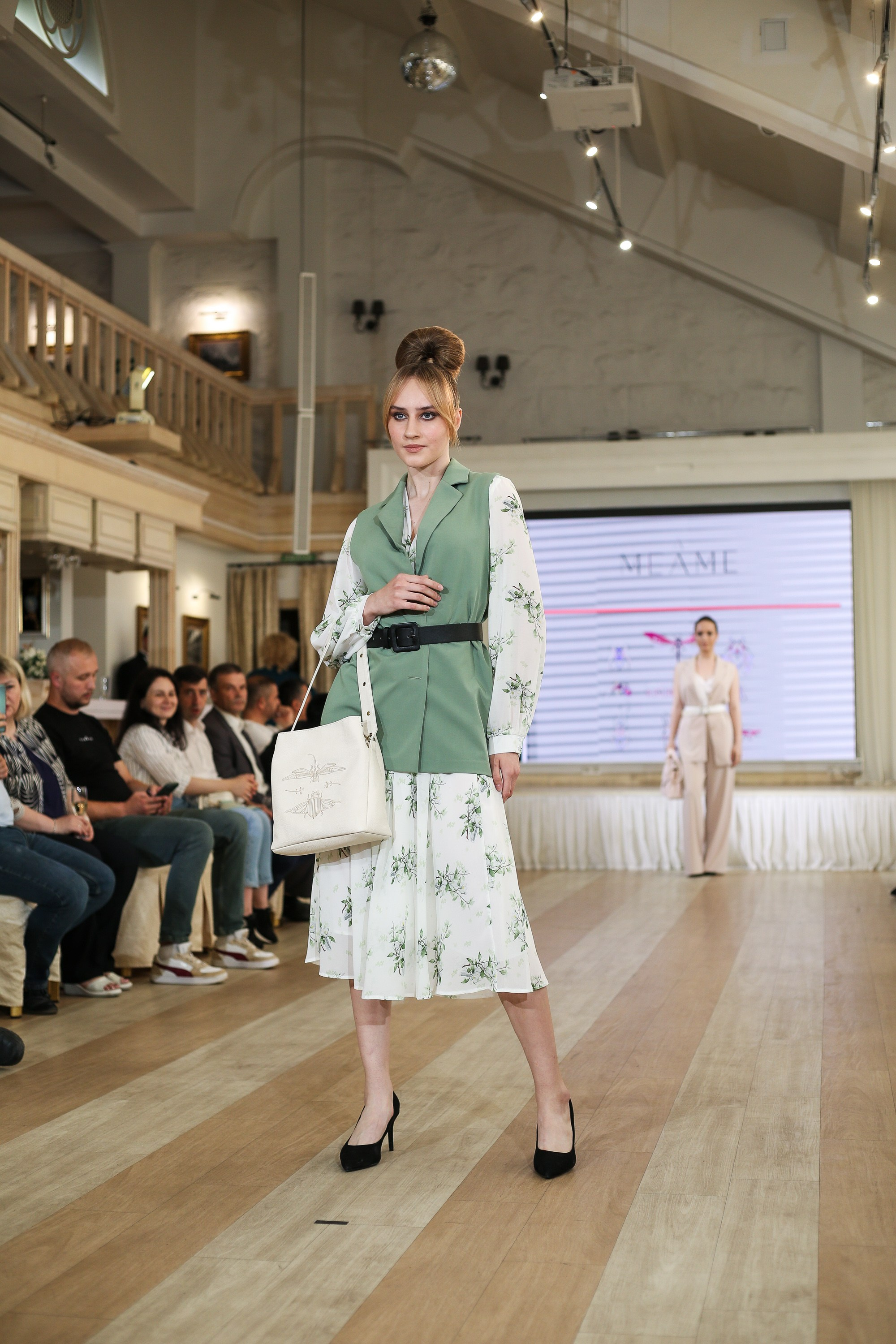 Модный показ в Paradise. Портретный и репортажный фотограф. Мыльников Илья