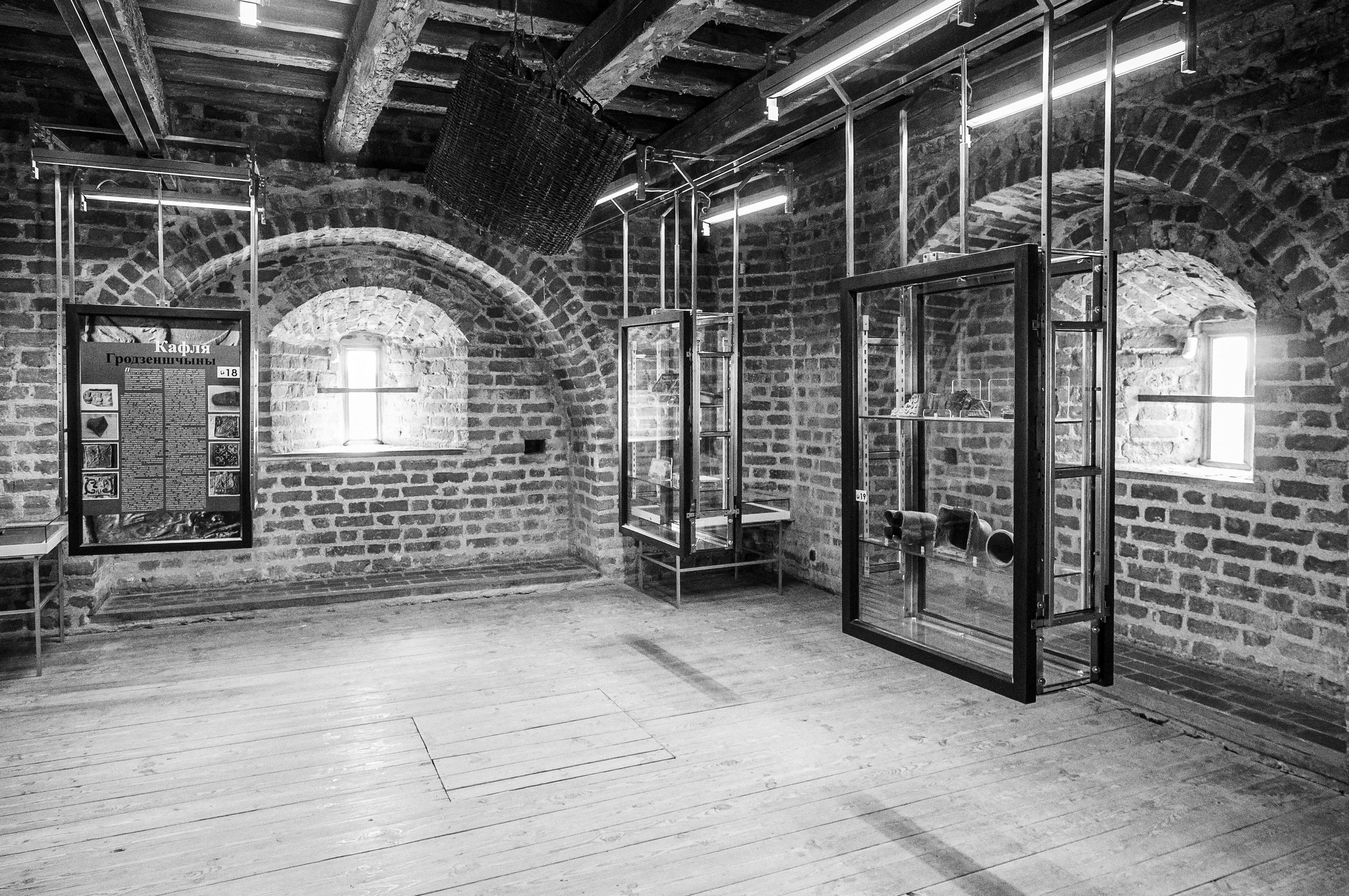 Мирский замок 2013. Фотограф Антон Швец — Монохромная реальность